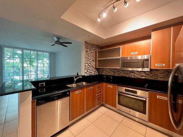 410 Evernia St #417, West Palm Beach, FL 33401