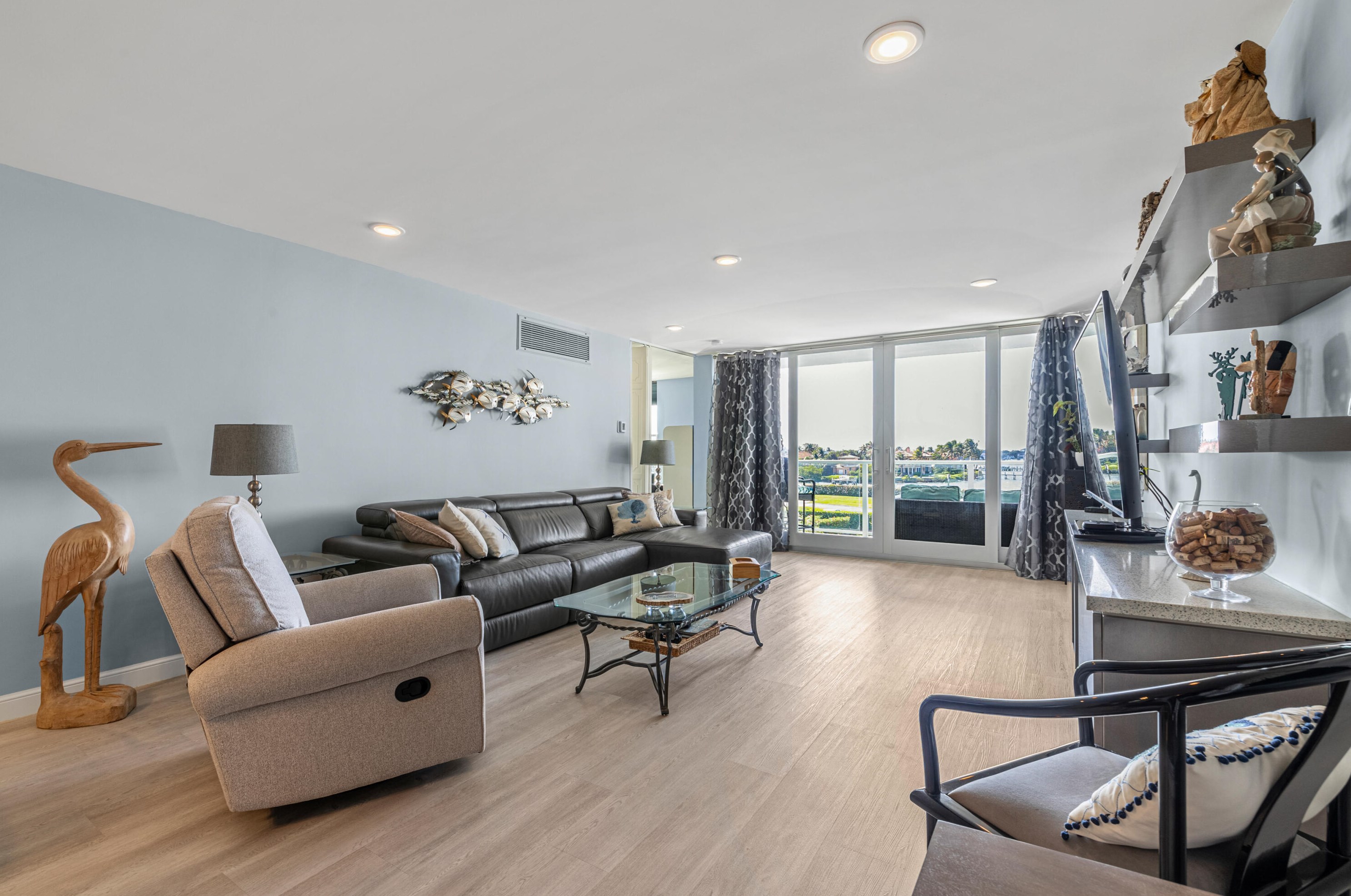 3450 S Ocean Blvd #2220, Palm Beach, FL 33480