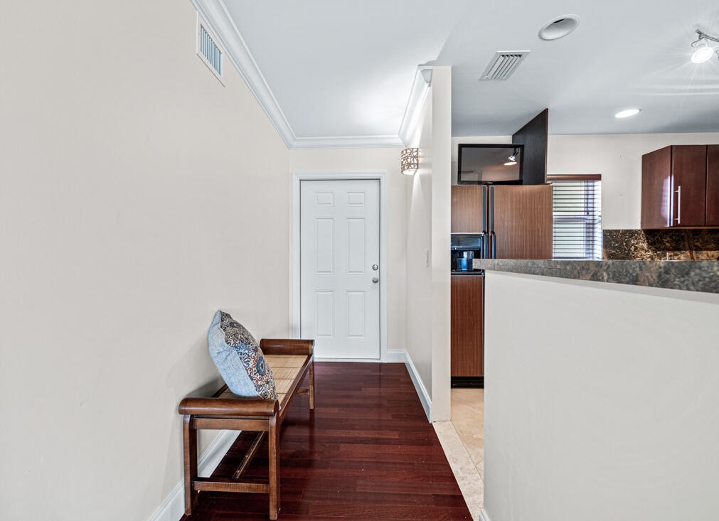 130 Ne 26th Ave #412, Boynton Beach, FL 33435