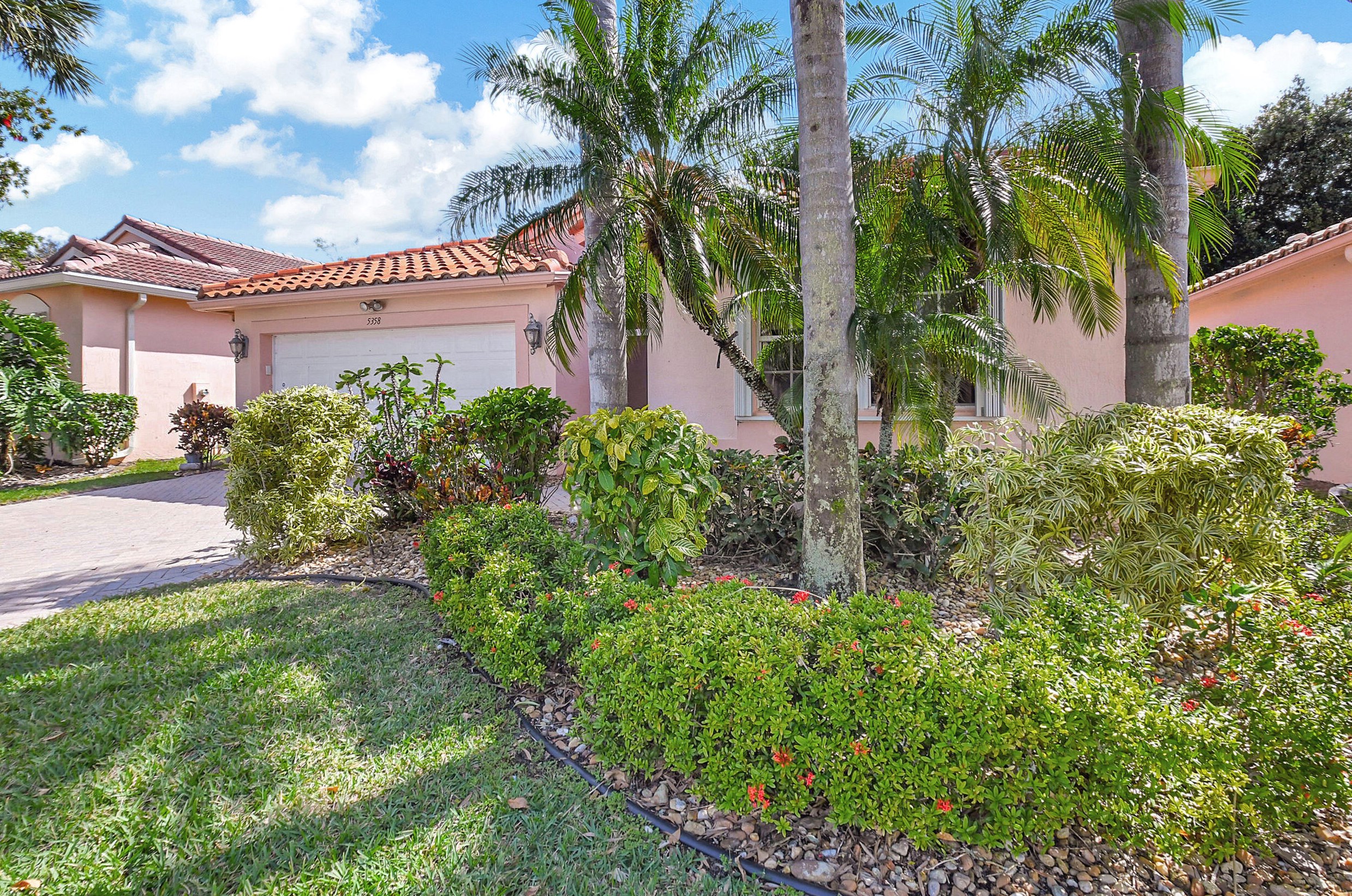 5358 Wycombe Ave, Boynton Beach, FL 33437-1646