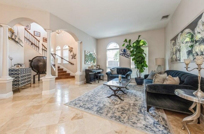 131 Via Palma Ln, Boca Raton, FL 33487