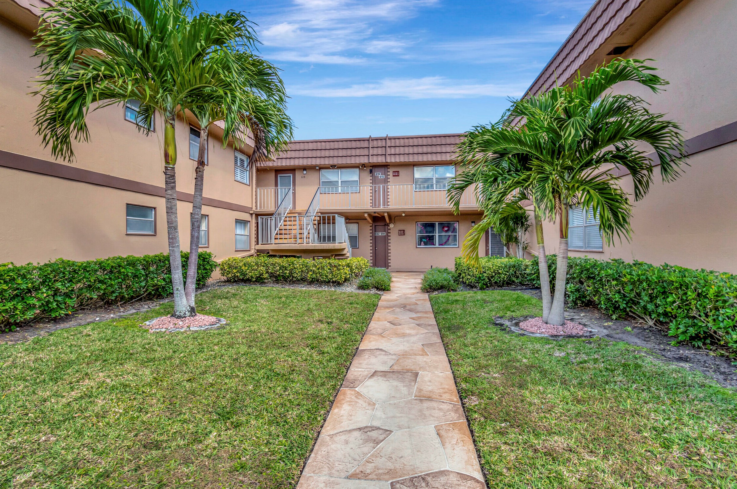 589 Brittany M, Delray Beach, FL 33446