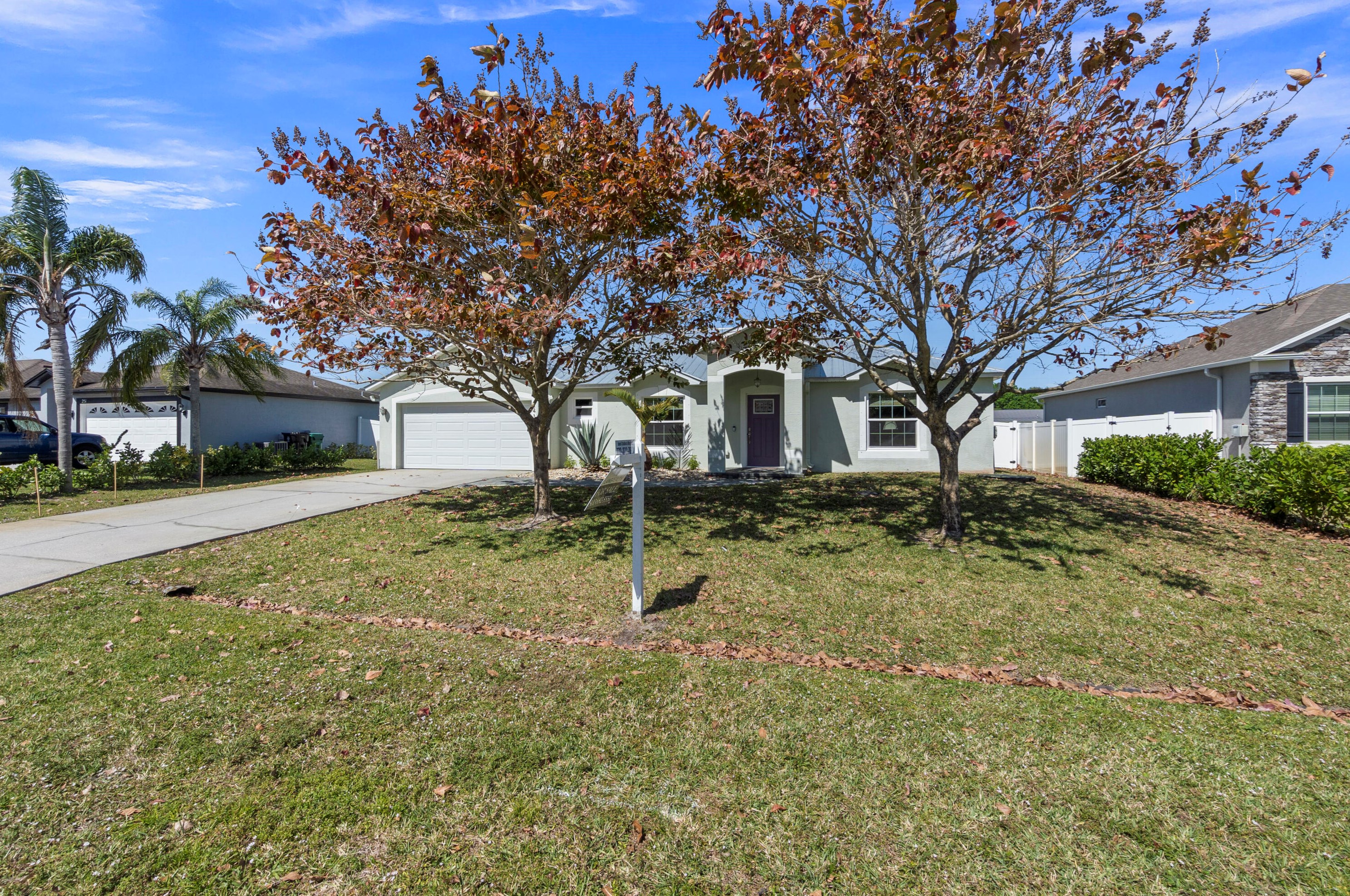 241 Fairchild Ave, Fort Pierce, FL 34984-4908