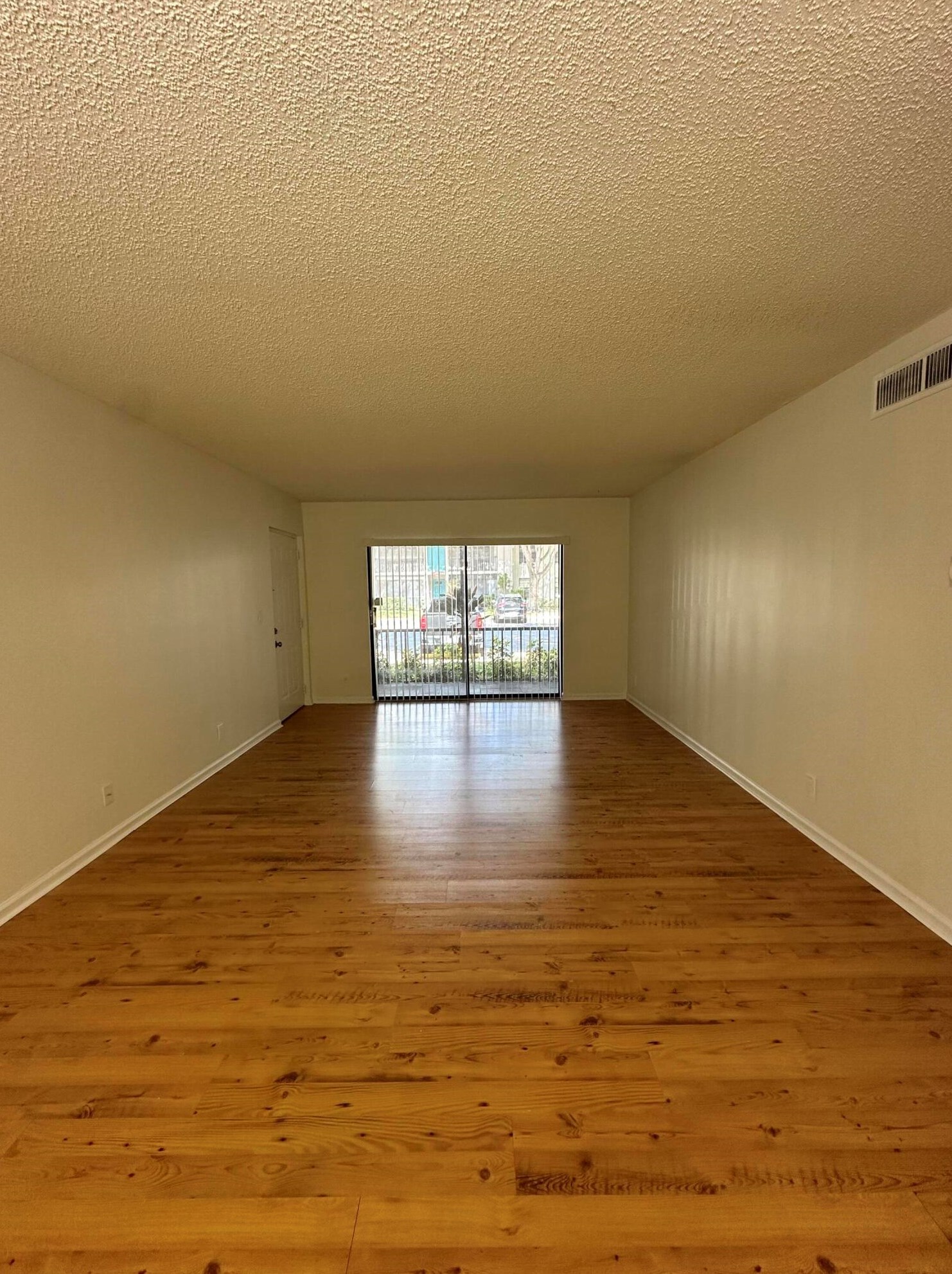 9905 Pineapple Tree Dr #106, Boynton Beach, FL 33436