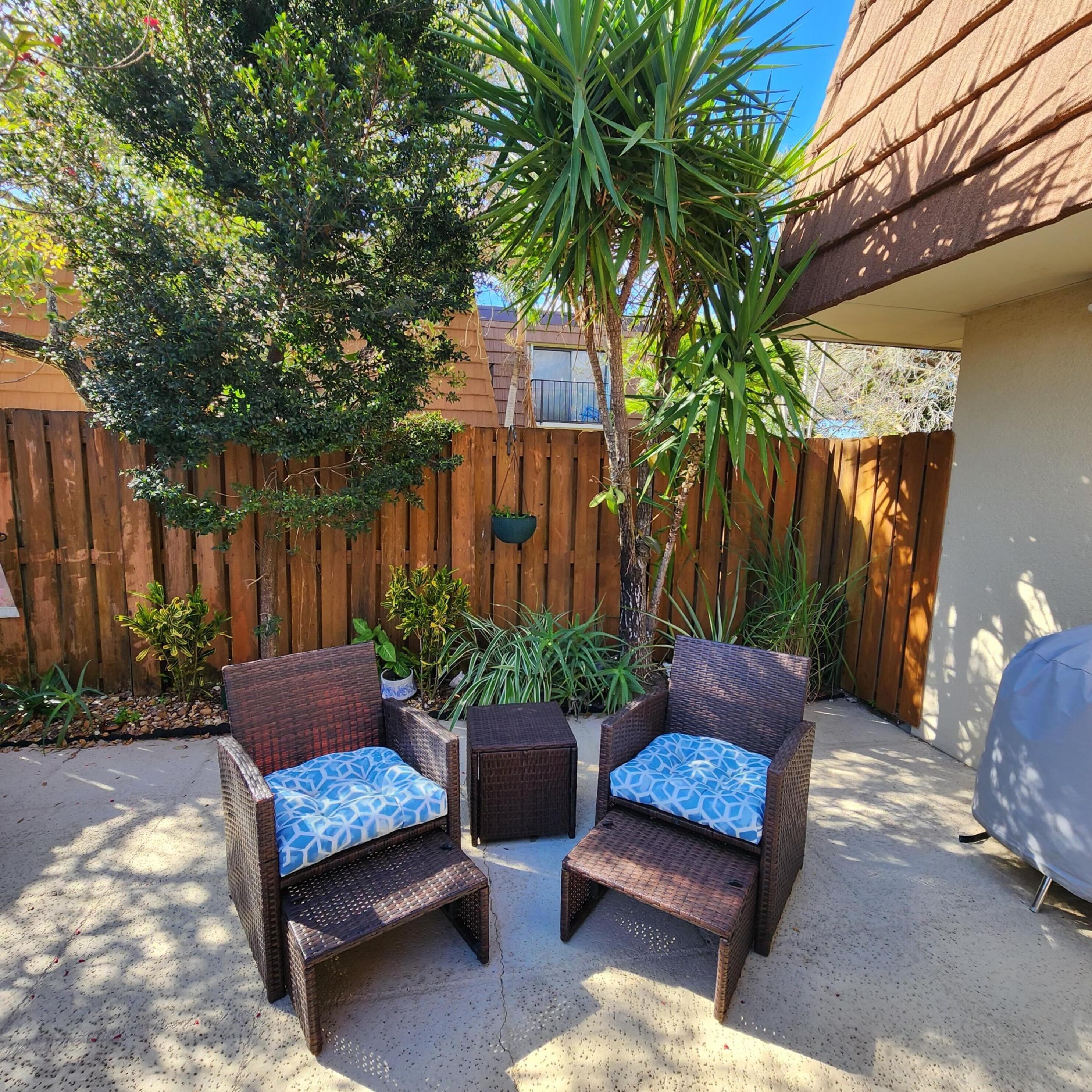 3025 30th Ct, Jupiter FL  33477-9368 exterior
