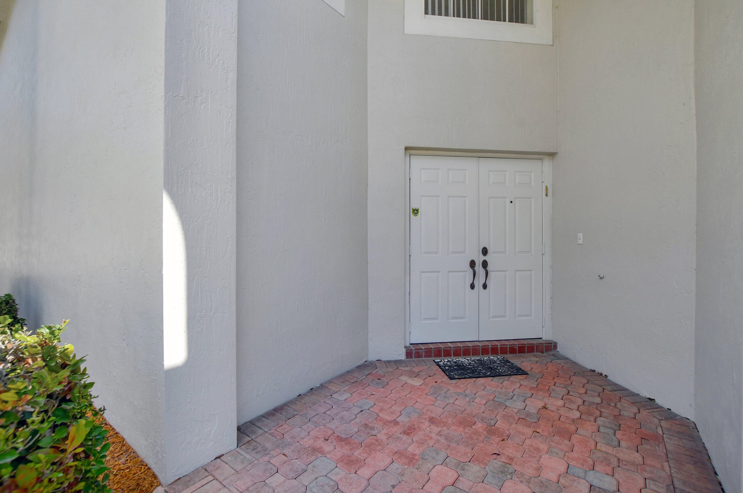 6393 Brava Way, Boca Raton, FL 33433-8236