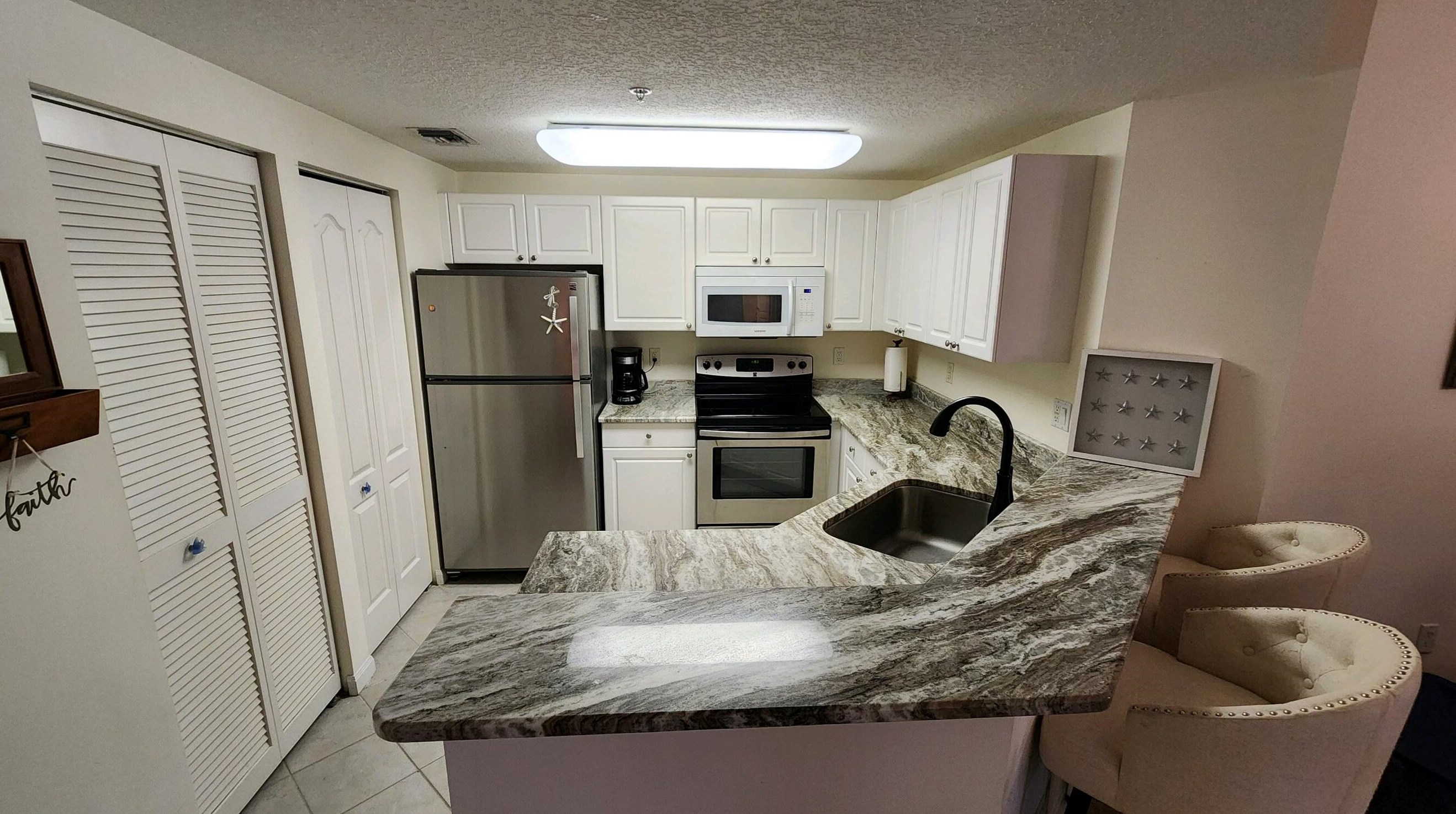 5090 Fairways Cir #h202, Vero Beach, FL 32967