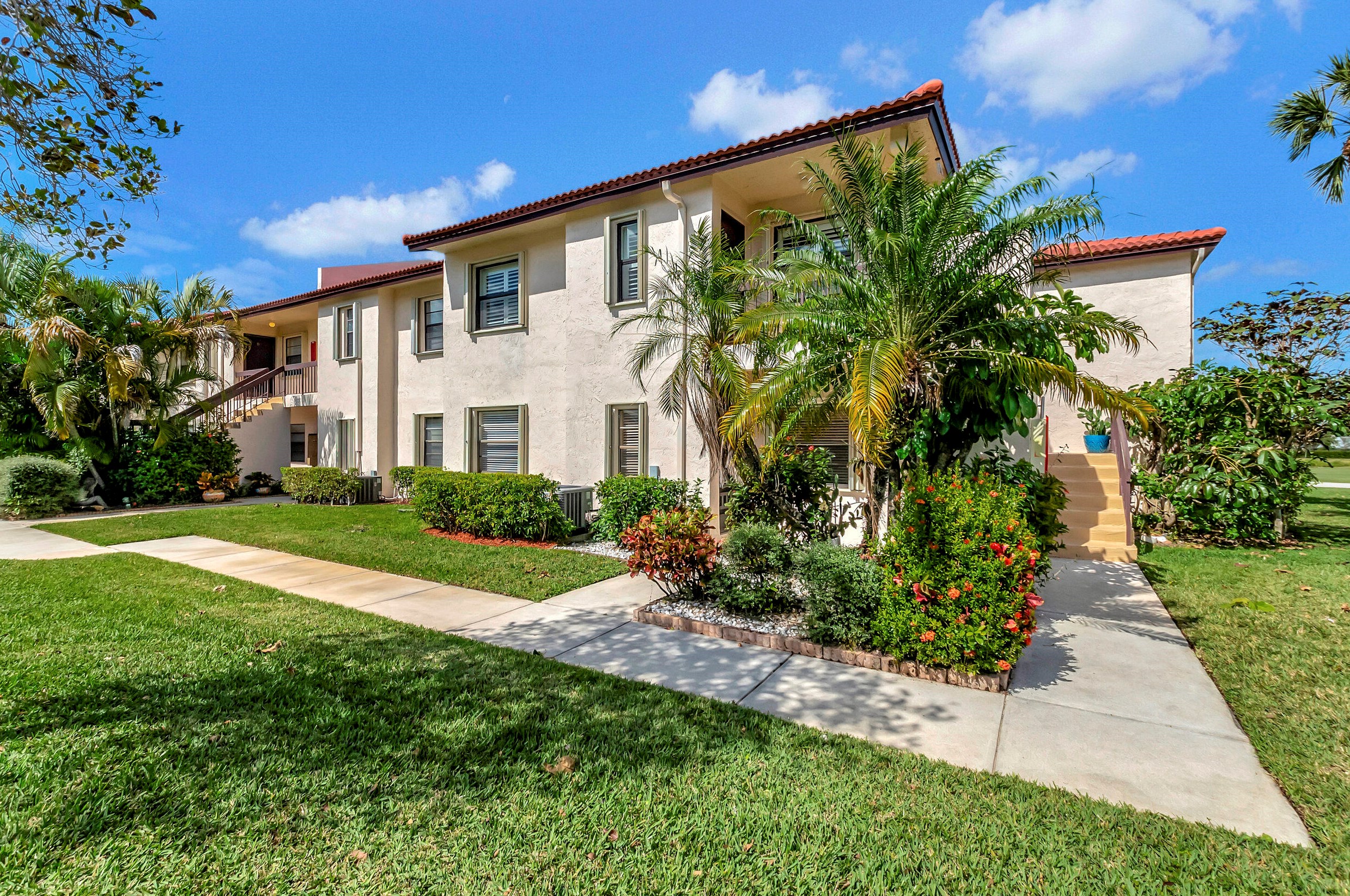 7920 Eastlake Dr, Boca Raton, FL 33433-1426