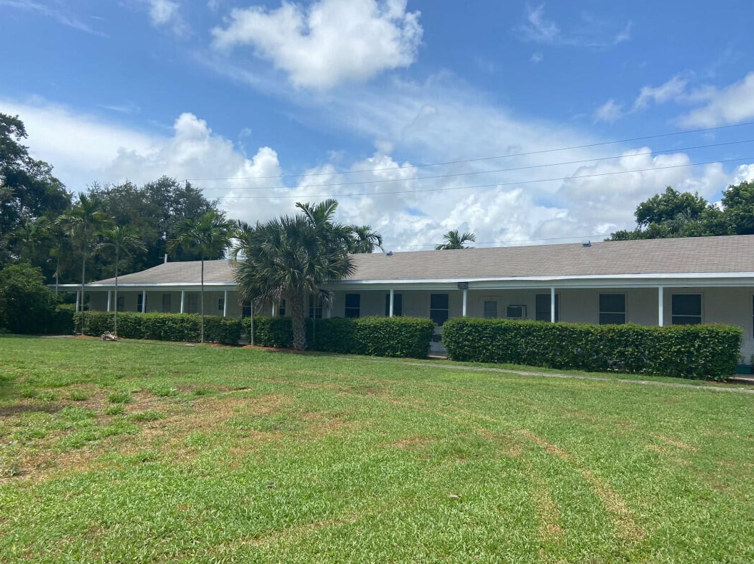 3000 Nw 5th Ave #2, Boca Raton, FL 33431