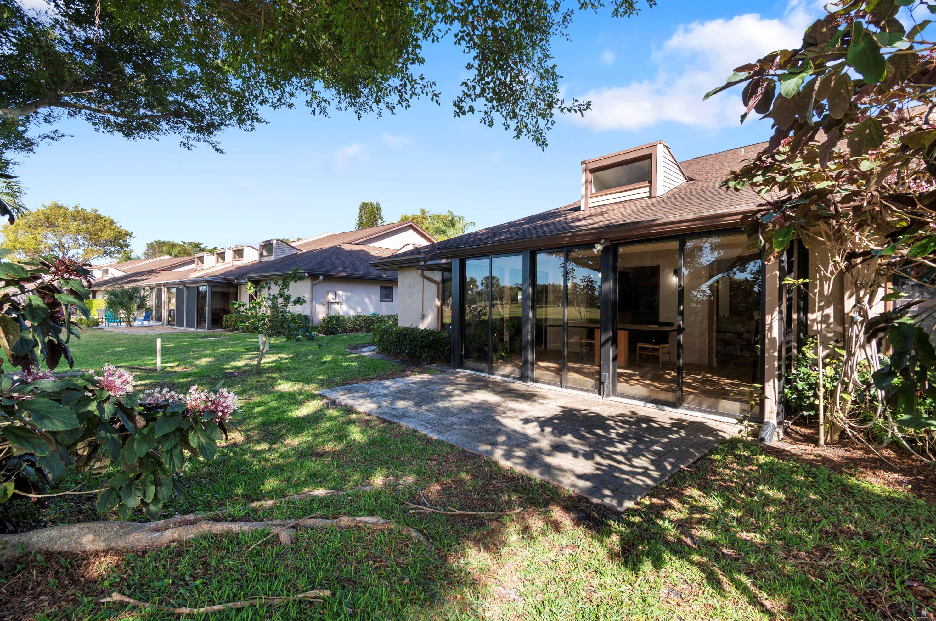 6716 Versailles Ct, Lake Worth, FL 33467