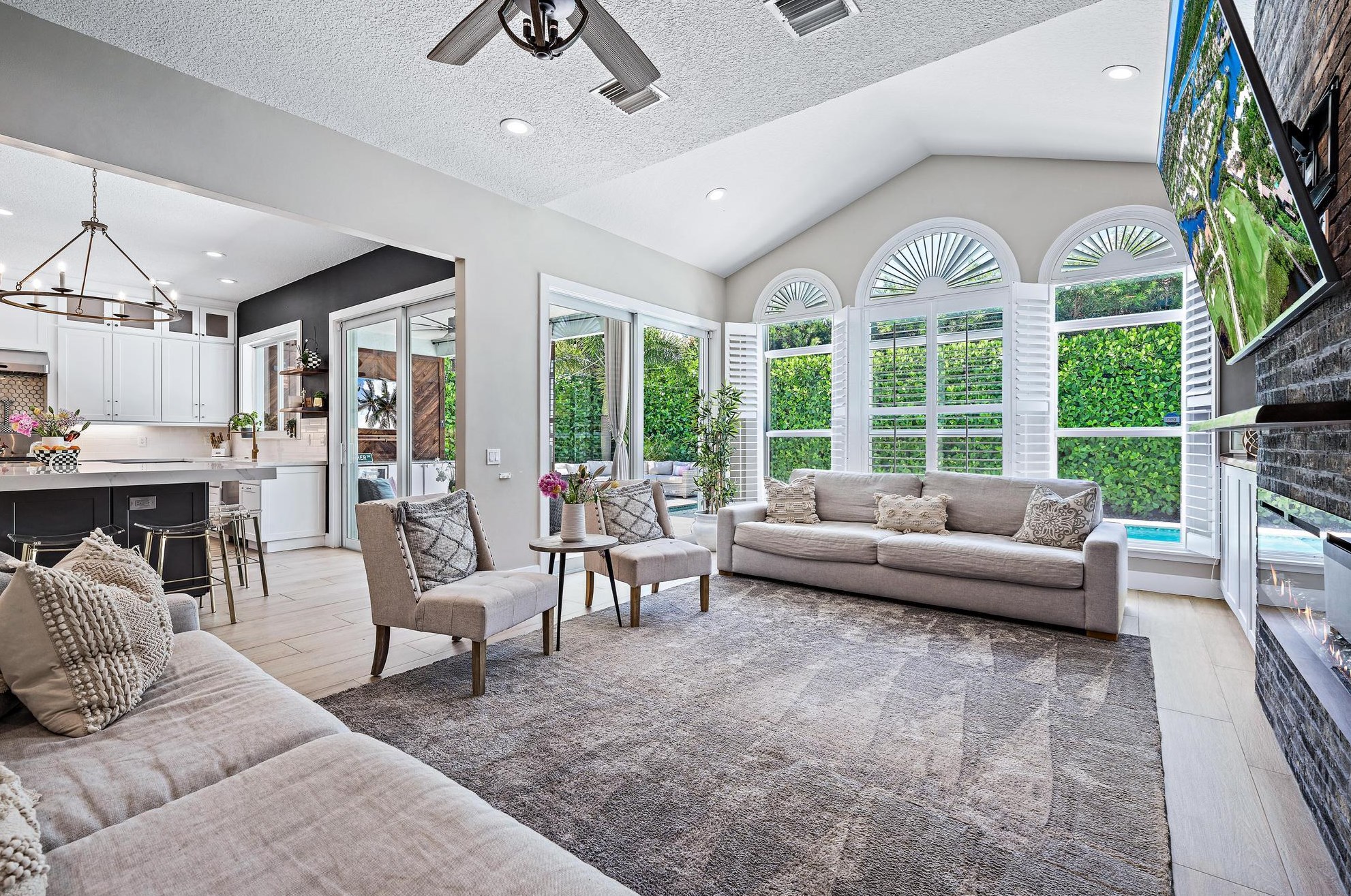 345 Kingfisher Dr, Jupiter FL 33458-8351 exterior