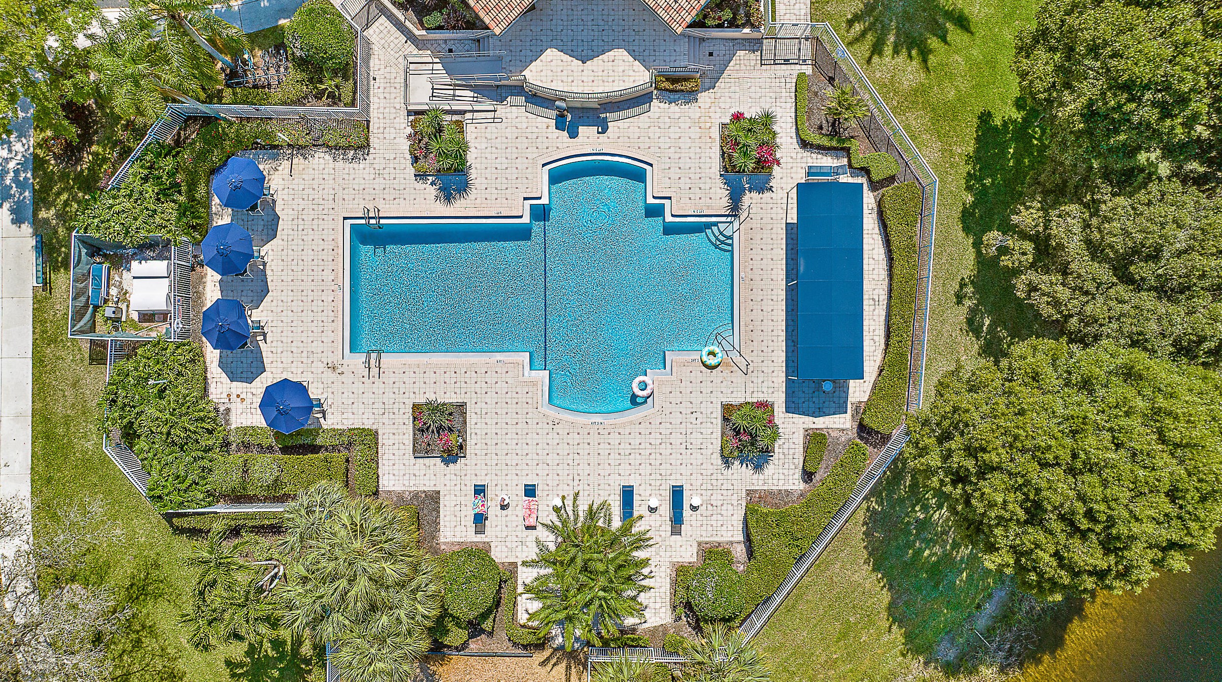 345 Kingfisher Dr, Jupiter FL 33458-8351 exterior