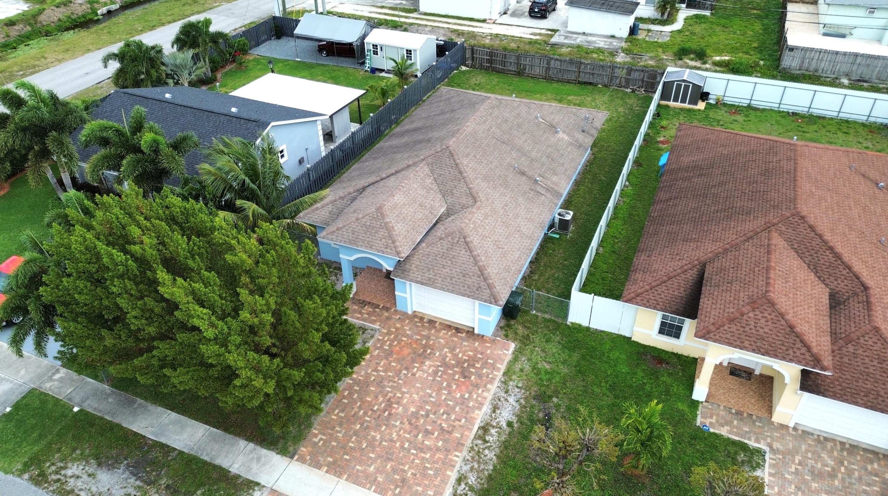 356 Fleming Ave, Lake Worth, FL 33463-2010