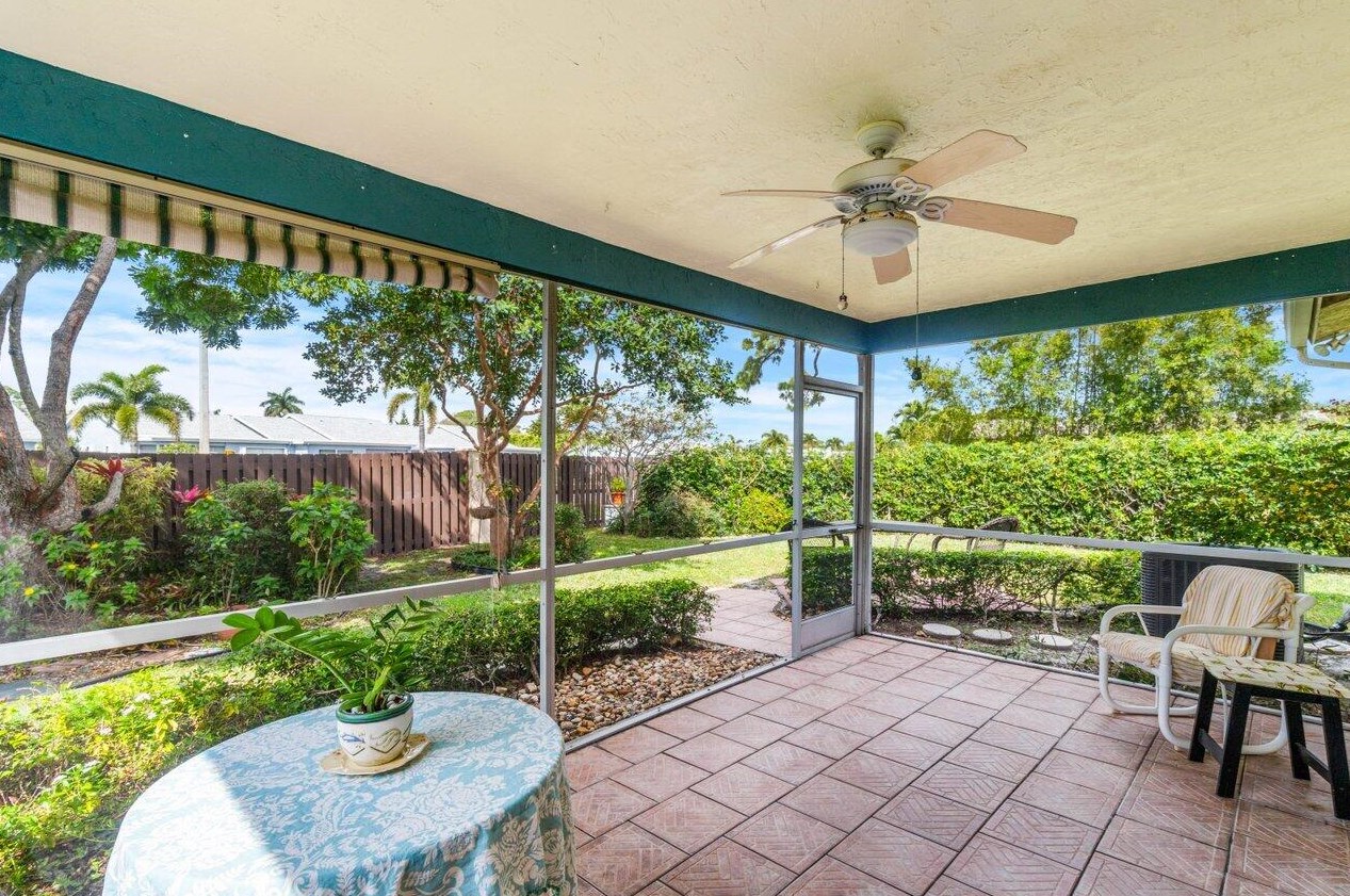 7251 Pine Park Dr, Lake Worth FL  33467-3949 exterior