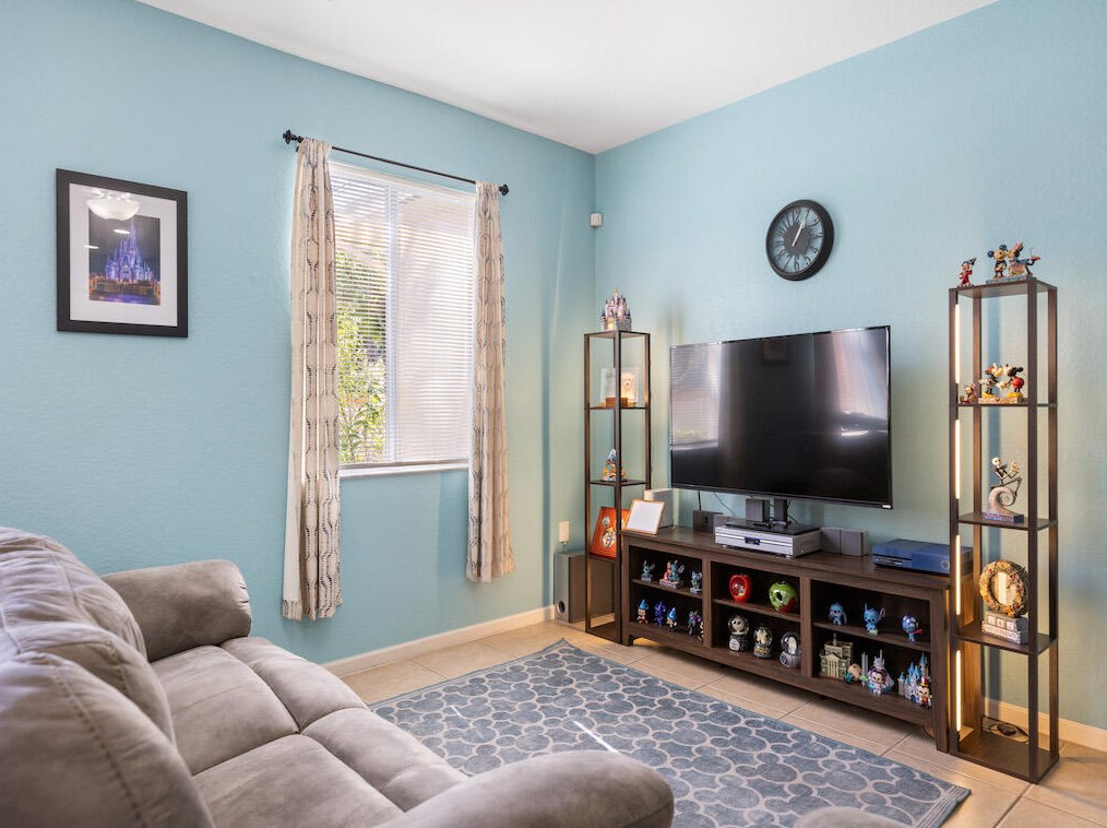 2571 Langrove Ln, Vero Beach FL 32962-4224 exterior