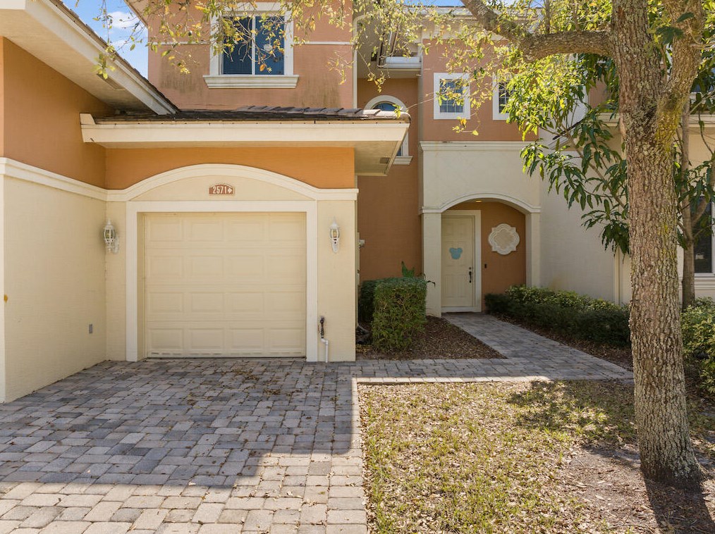 2571 Langrove Ln, Vero Beach, FL 32962-4213