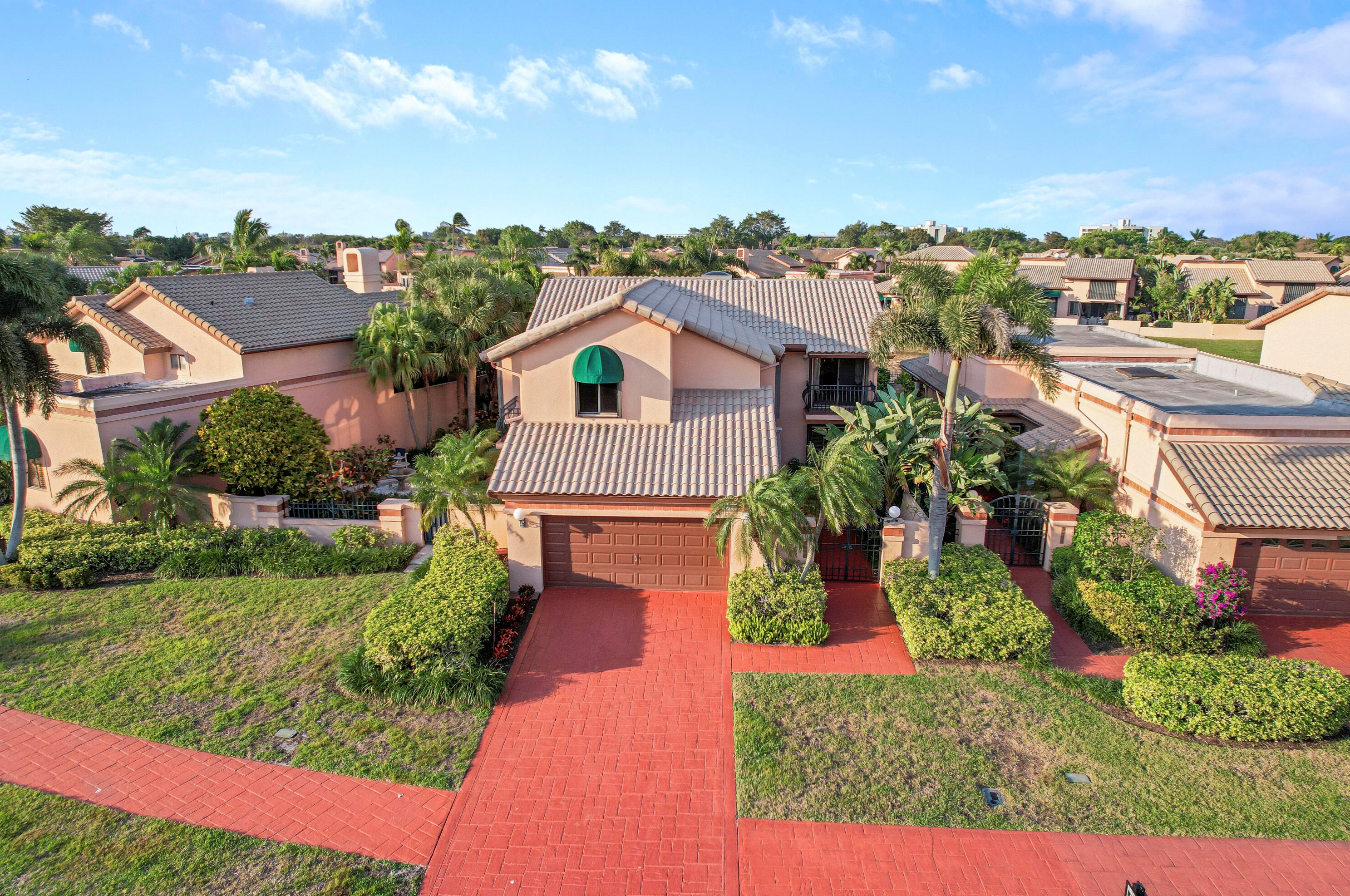 6389 Via Rosa, Boca Raton, FL 33433-6484