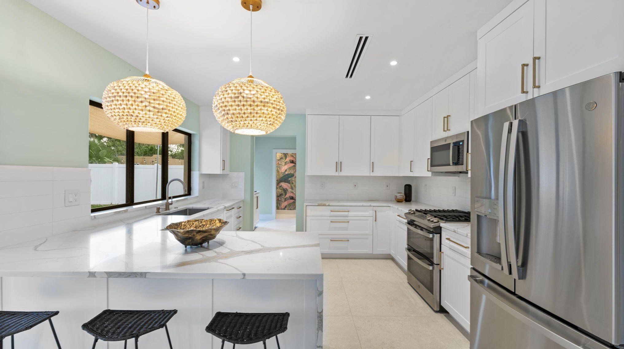 161 Yale Dr, Lake Worth FL  33460-6360 exterior