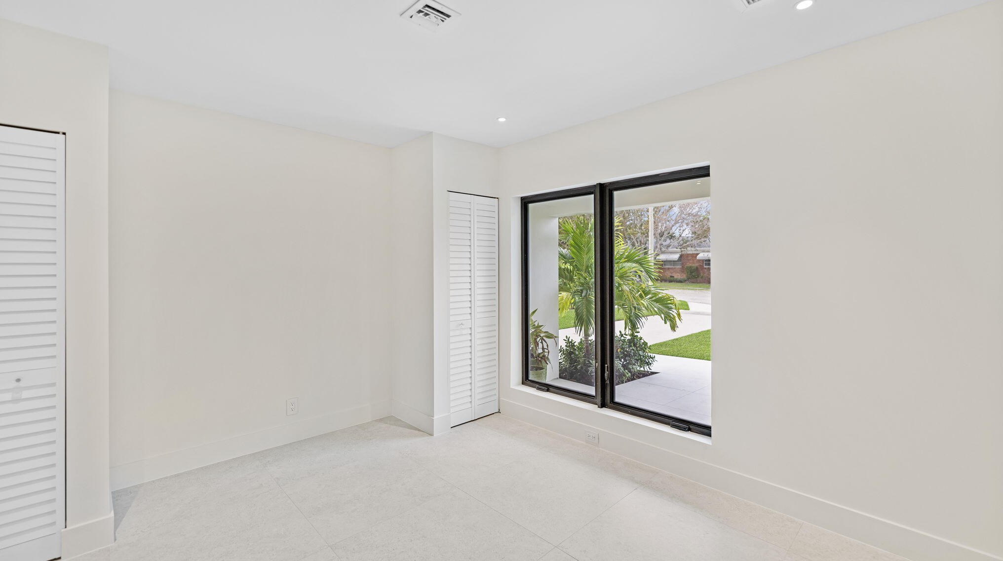 161 Yale Dr, Lake Worth FL  33460-6360 exterior