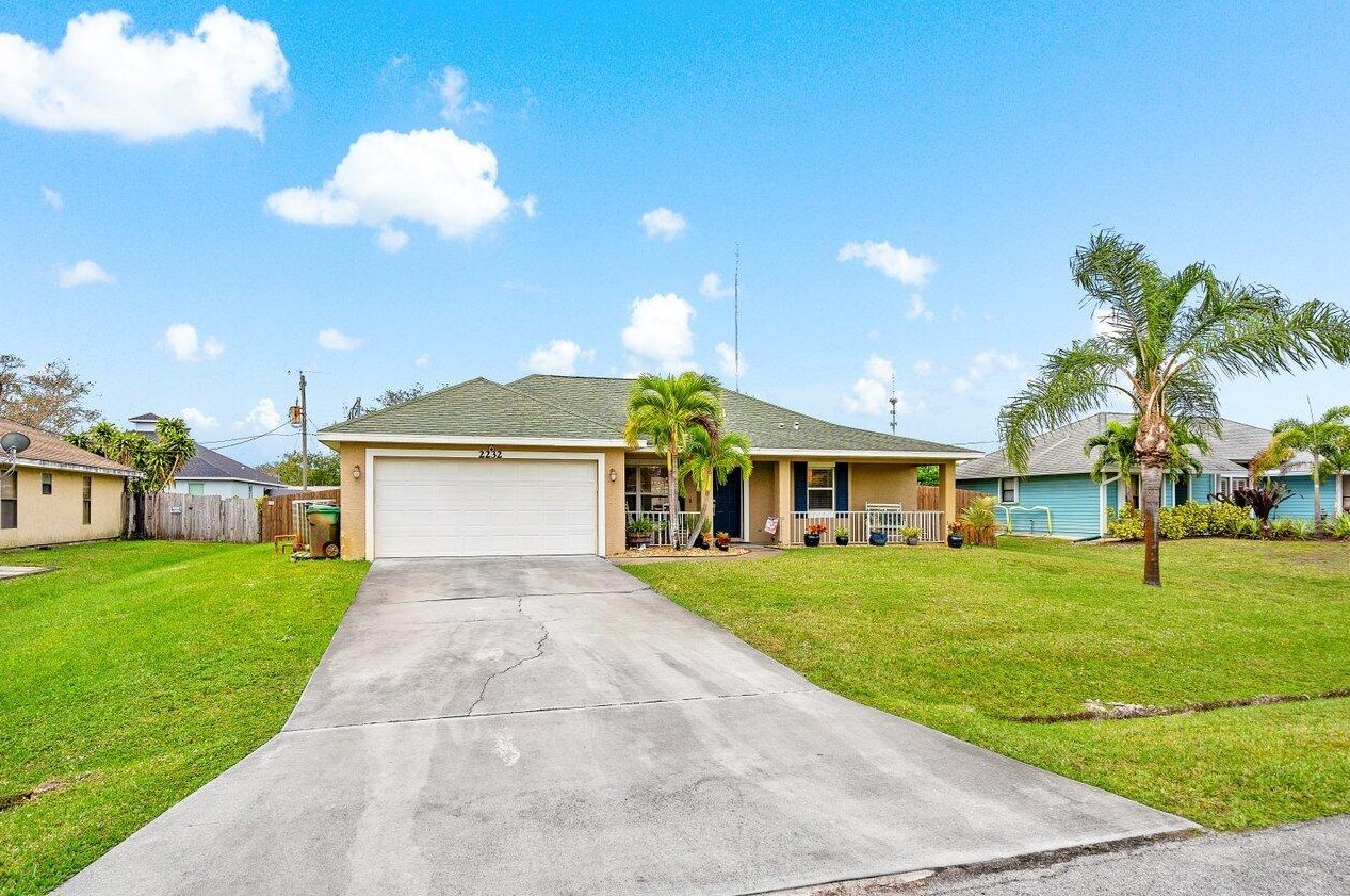 2232 Mcmaster St, Fort Pierce, FL 34952-6844