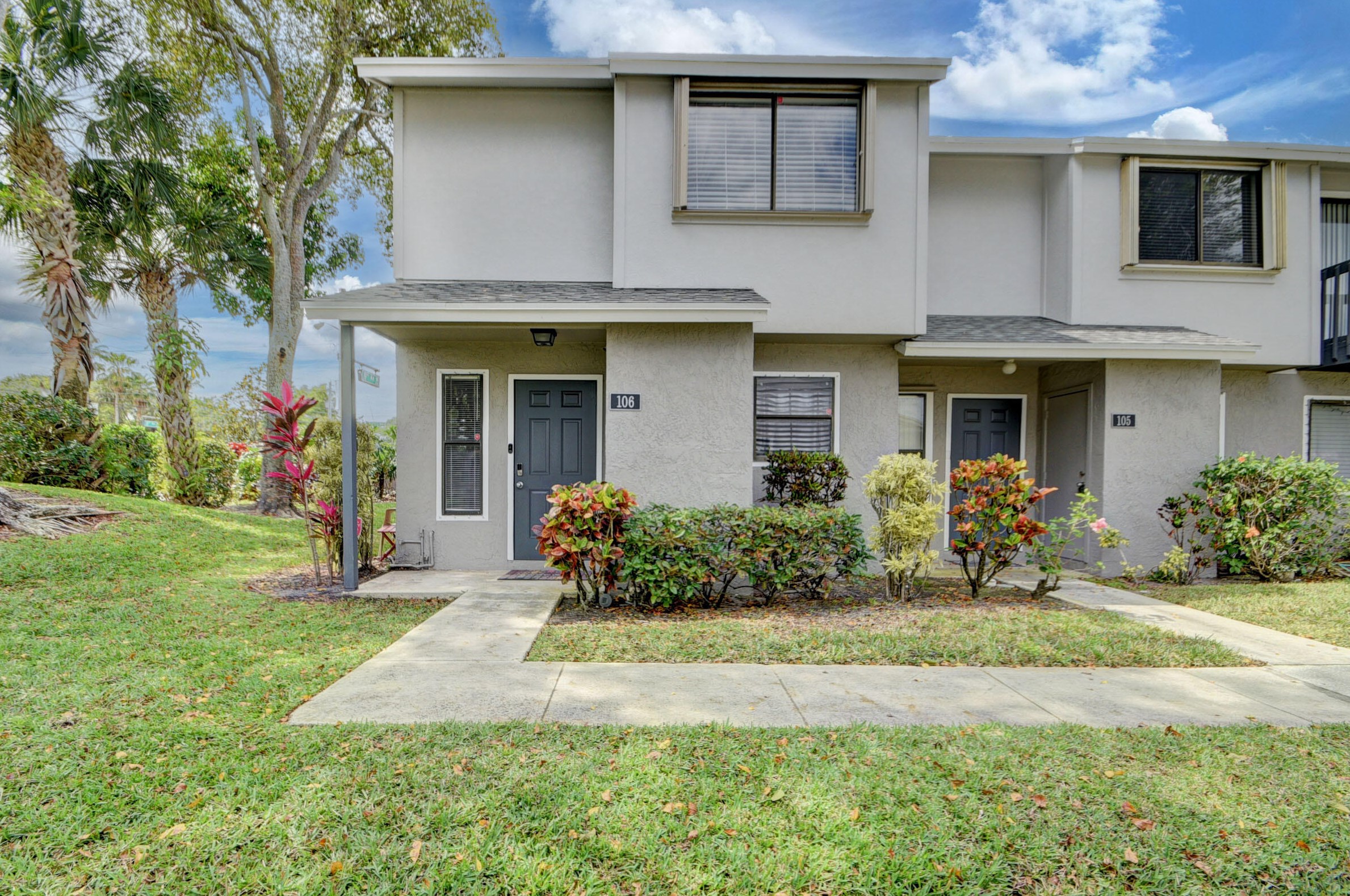 106 Shoreview Dr, Lake Worth FL  33463-2334 exterior