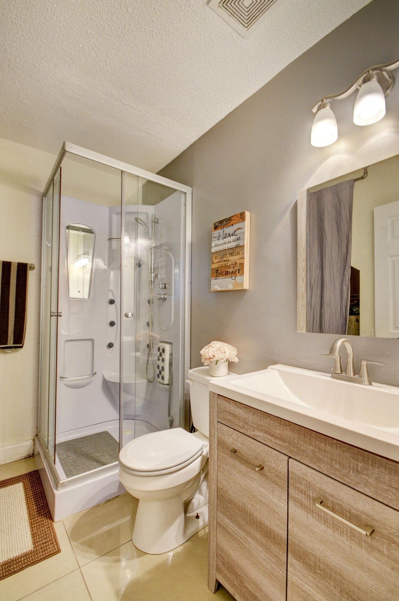 106 Shoreview Dr, Lake Worth FL  33463-2334 exterior