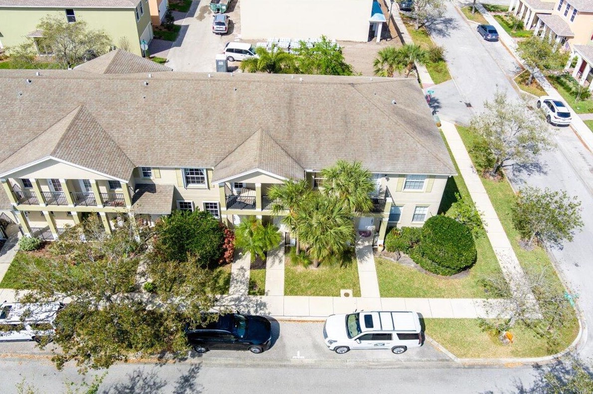 2145 Jamieson Dr, Fort Pierce, FL 34952-8030