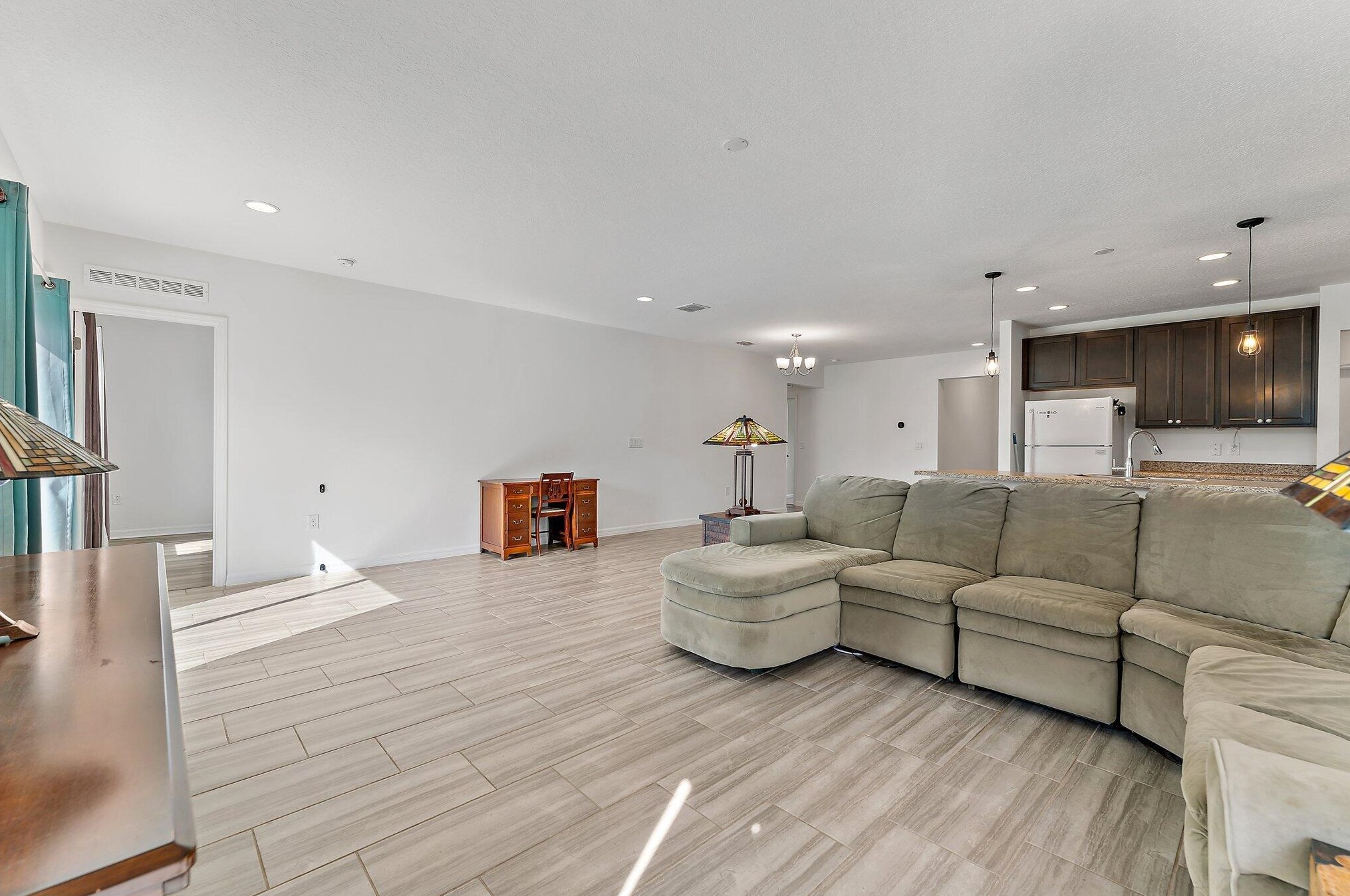 474 Saginaw Ave, Fort Pierce FL  34953-5990 exterior