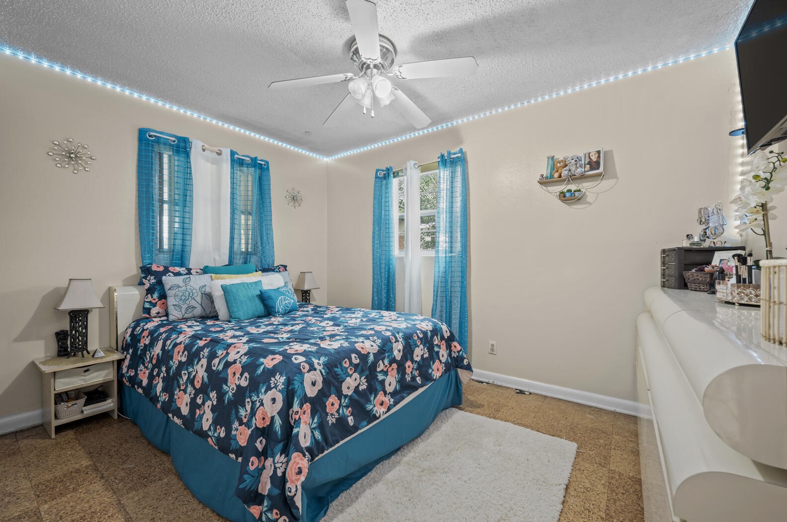 3126 Dalehurst Dr, Jacksonville FL  32277-2848 exterior