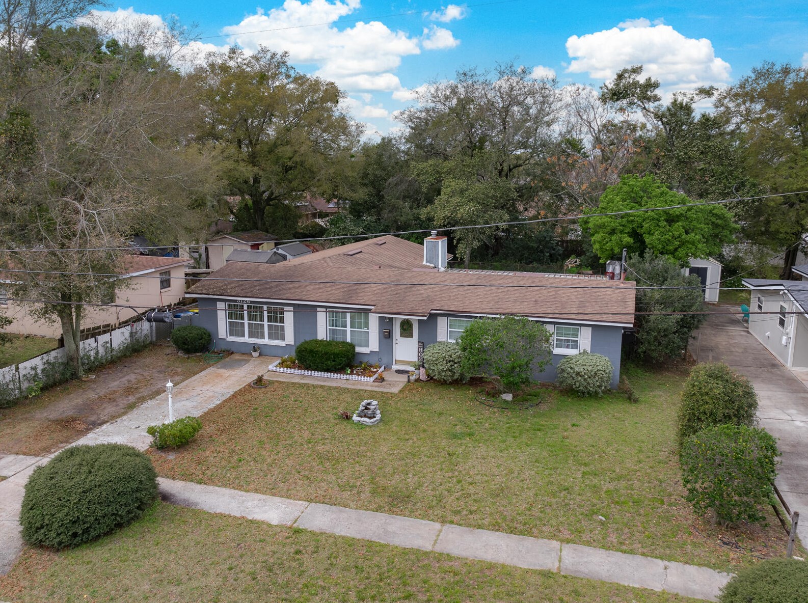 3126 Dalehurst Dr, Jacksonville FL  32277-2848 exterior