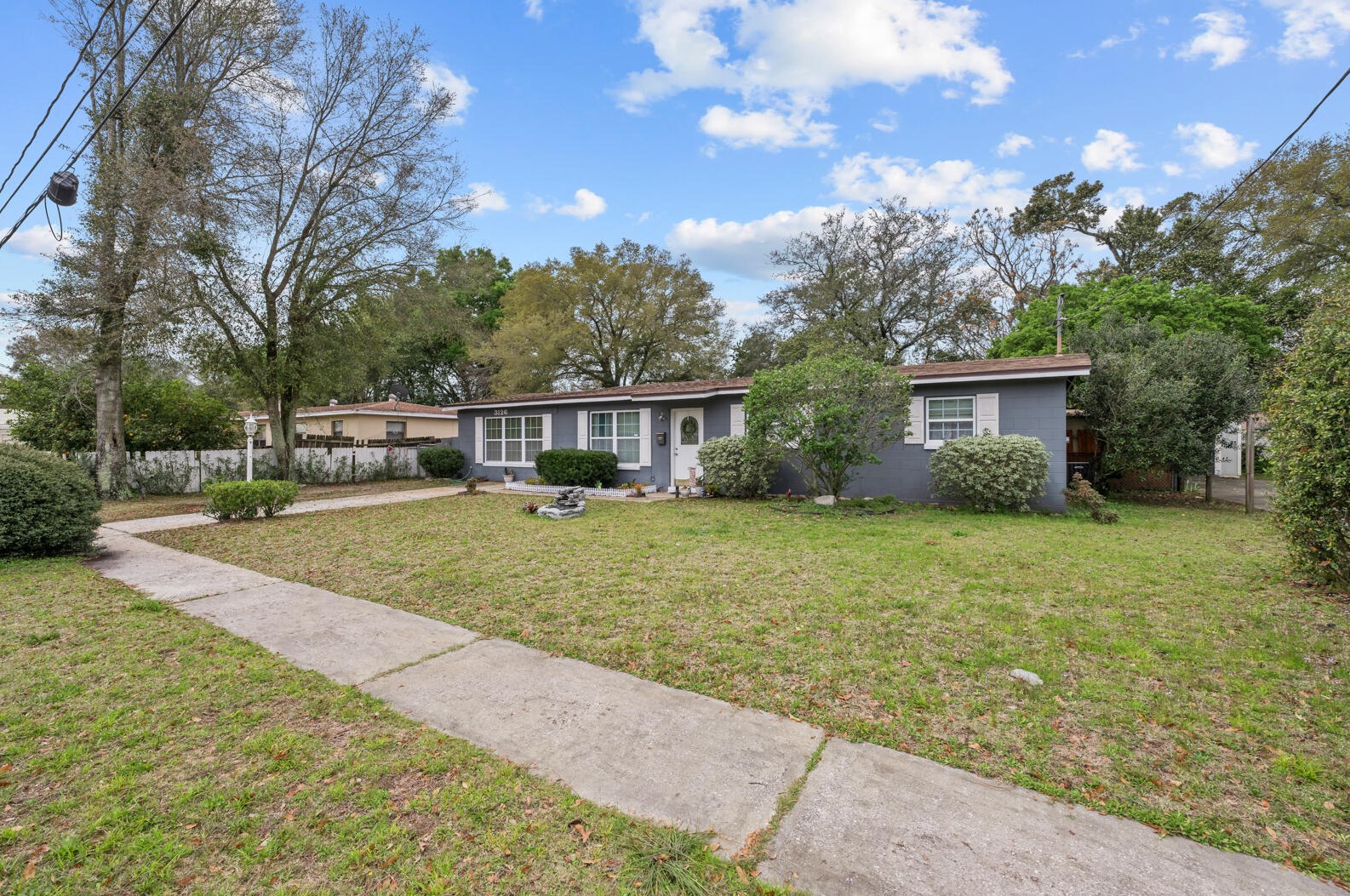 3126 Dalehurst Dr, Jacksonville FL  32277-2848 exterior