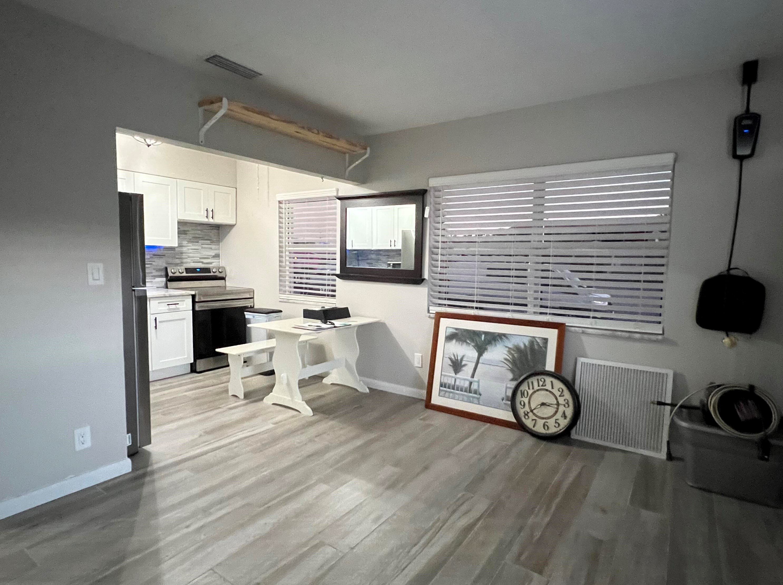 340 W Blue Heron Blvd #b, West Palm Beach, FL 33404