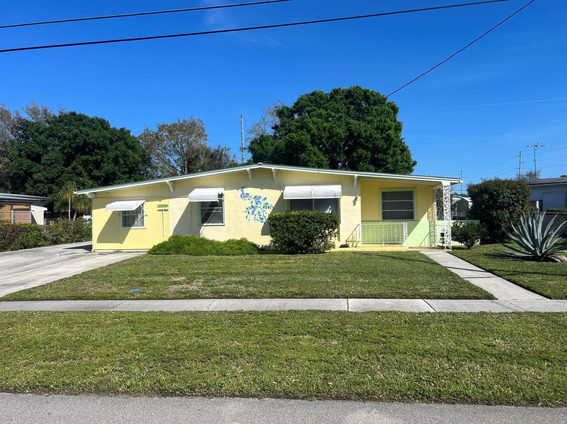 2112 Golfview Ct, Fort Pierce, FL 34950-5437