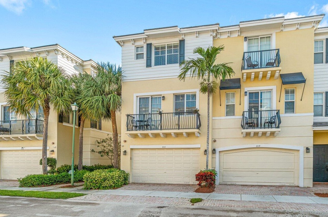 606 38th Cir, Boca Raton, FL 33431-5700