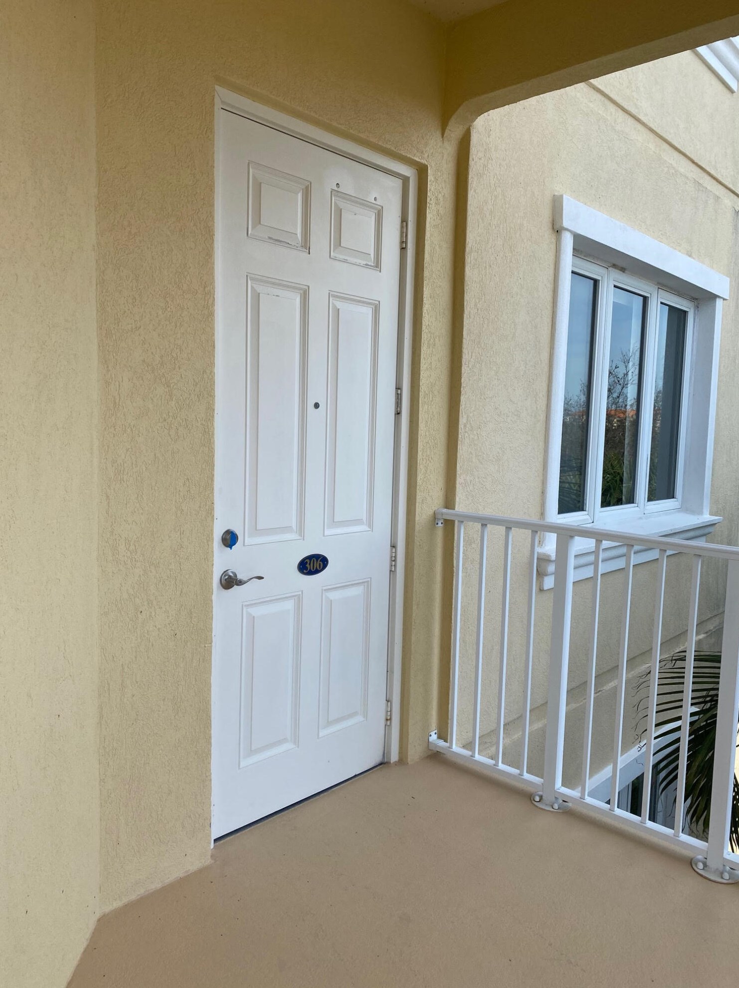32 Harbour Isle Dr W Unit 306, Fort Pierce, FL 34949