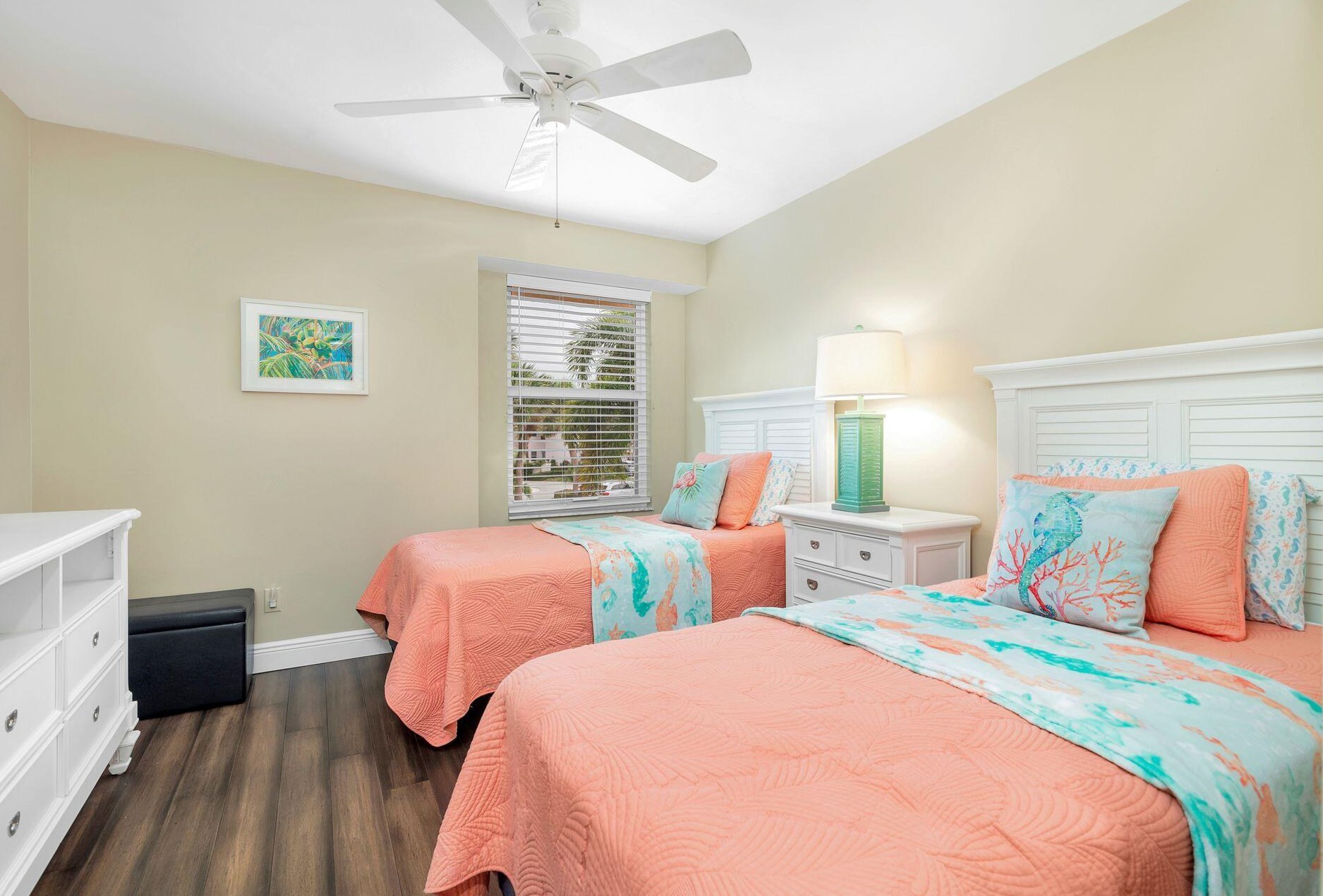 2905 Fairway Dr, Jupiter FL  33477-9521 exterior