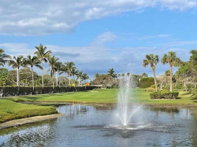 2905 Fairway Dr, Jupiter FL  33477-9521 exterior