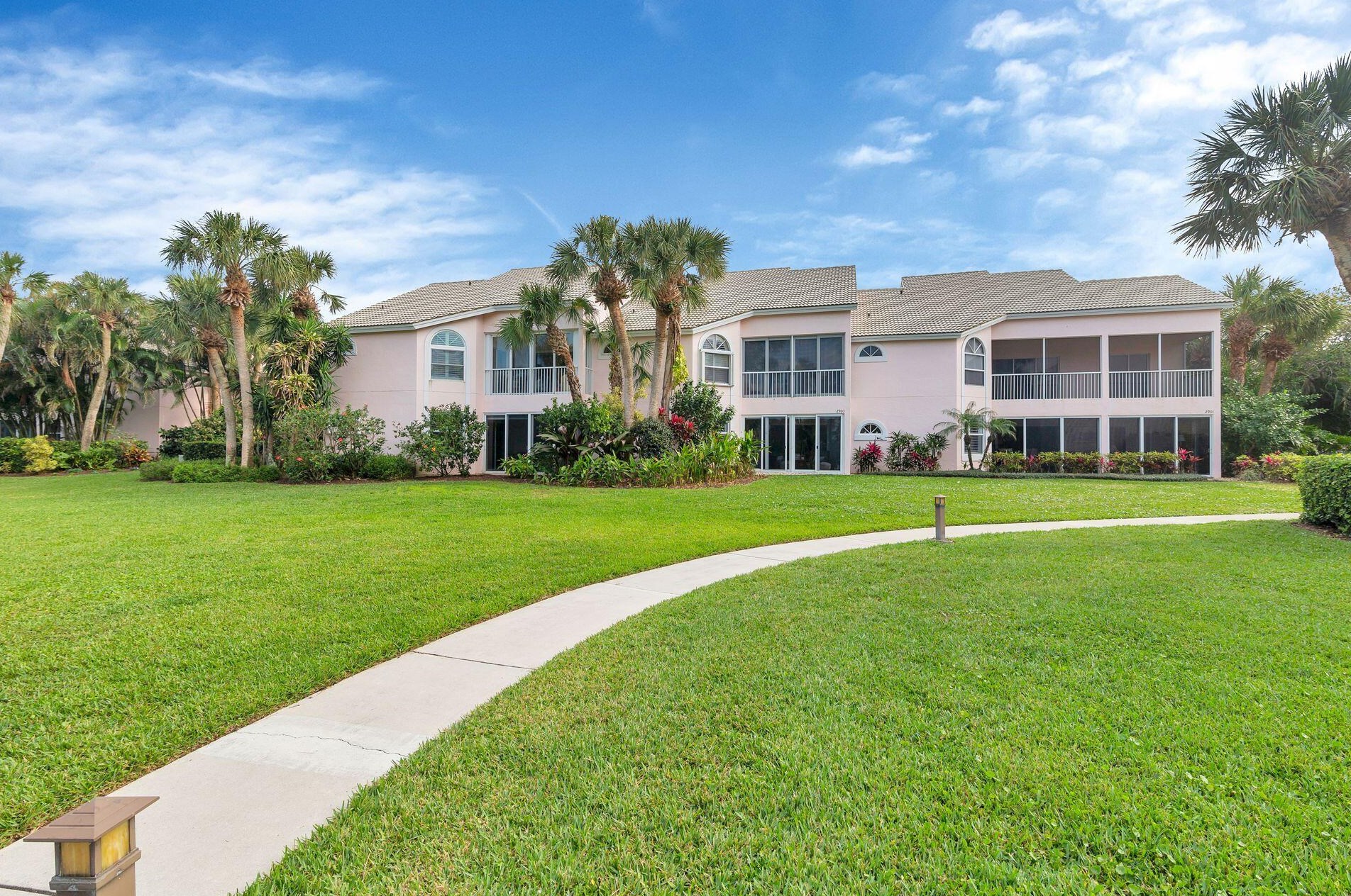 2905 Fairway Dr, Jupiter FL  33477-9521 exterior