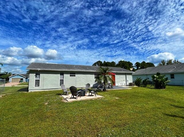 642 Treemont Ave, Fort Pierce FL  34983-1065 exterior