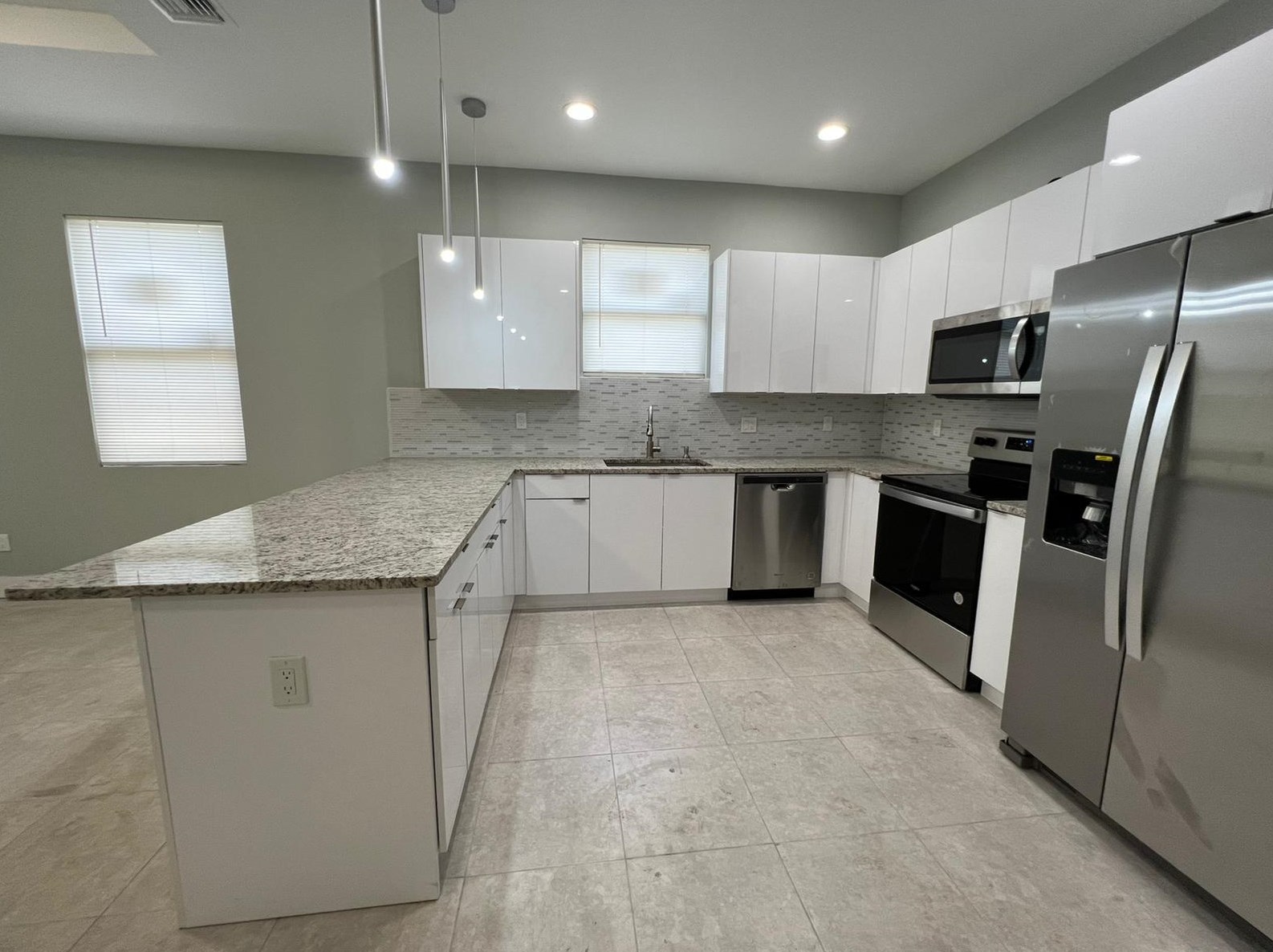 225 N St, Lake Worth FL  33460 exterior