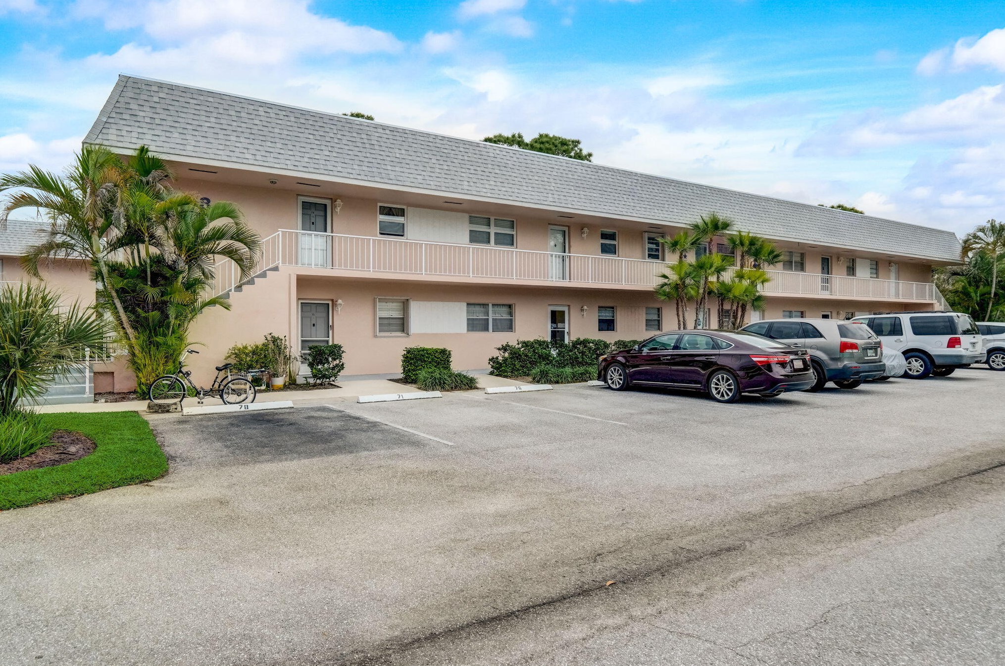 18081 Se Country Club Dr #72, Jupiter, FL 33469