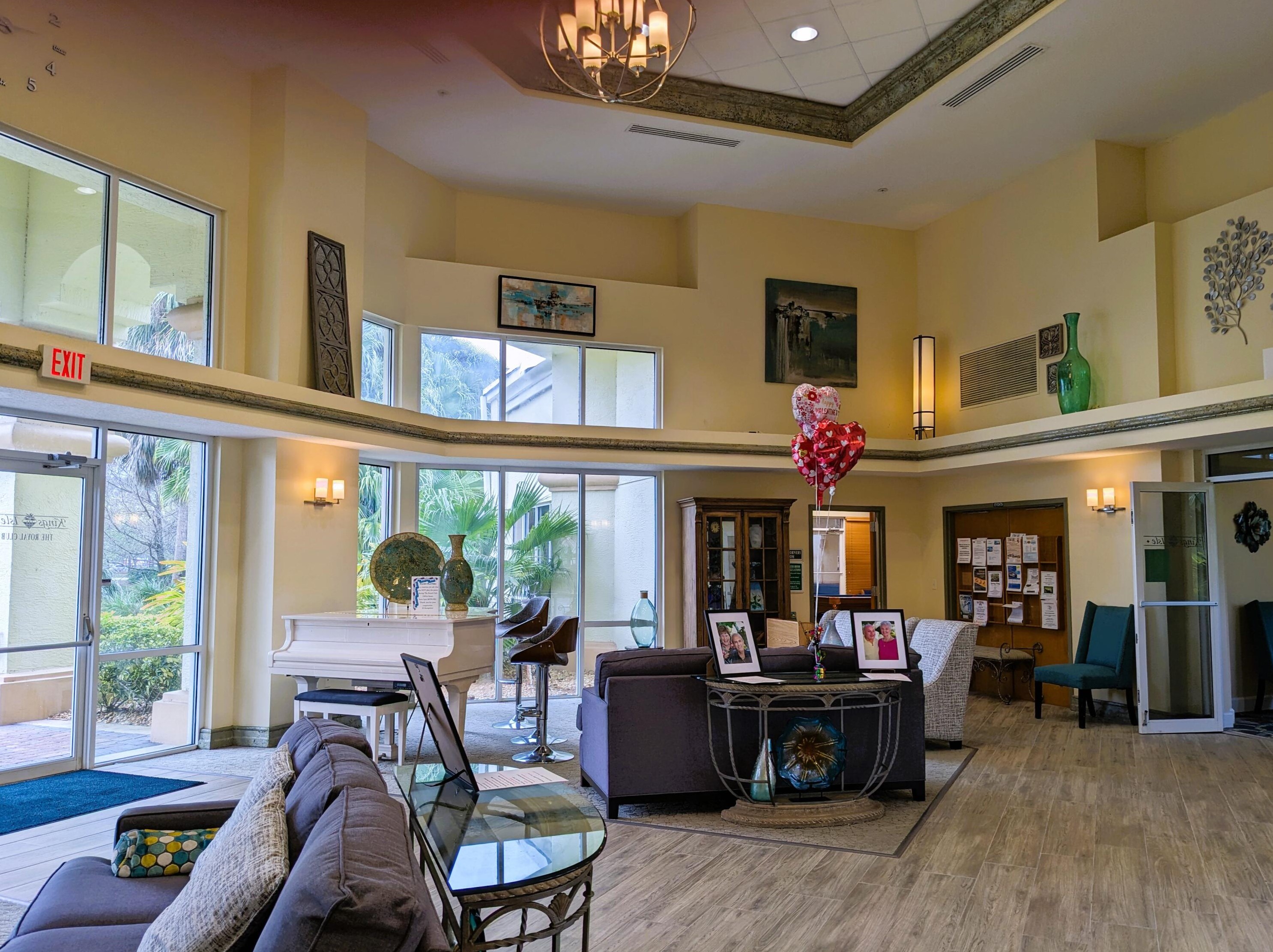 1200 Lombardy Dr, Fort Pierce FL  34986-2185 exterior