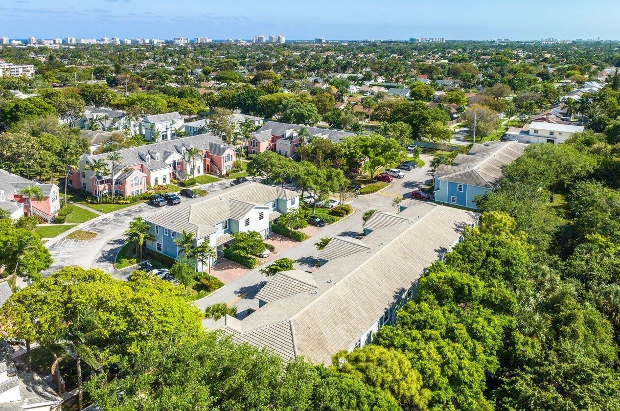 1350 Crystal Way, Delray Beach FL  33444-1012 exterior