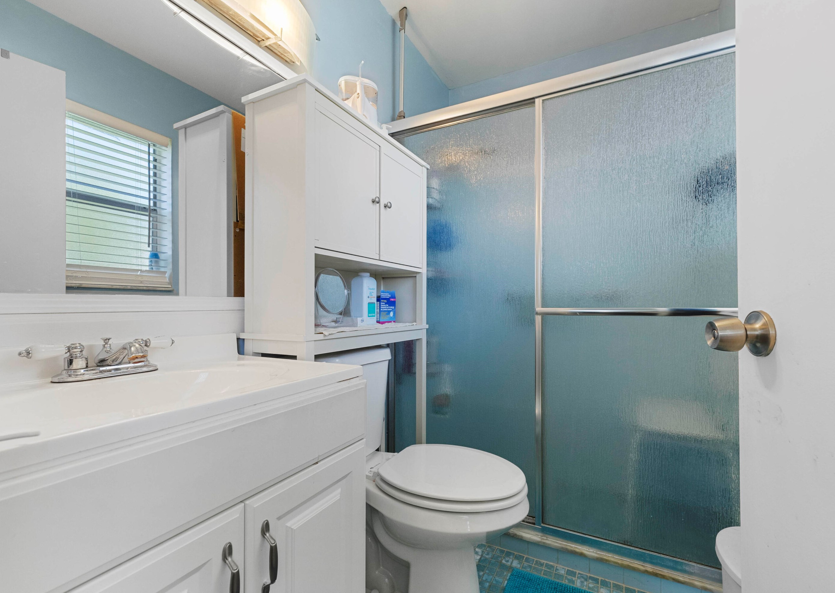 6107 Rainbow Cir, Lake Worth FL  33463-3606 exterior