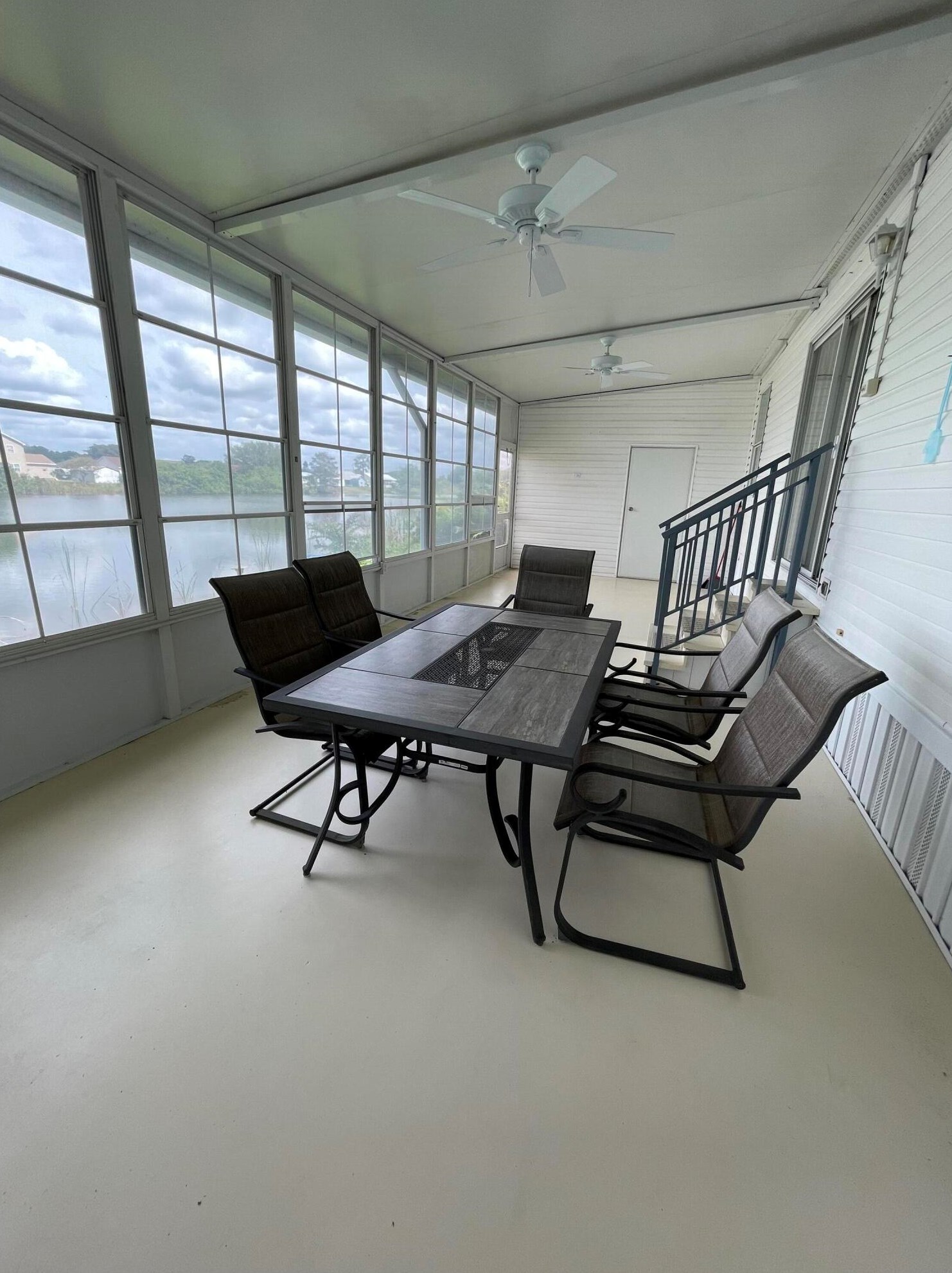 2401 29th St, Okeechobee FL  34974-6405 exterior
