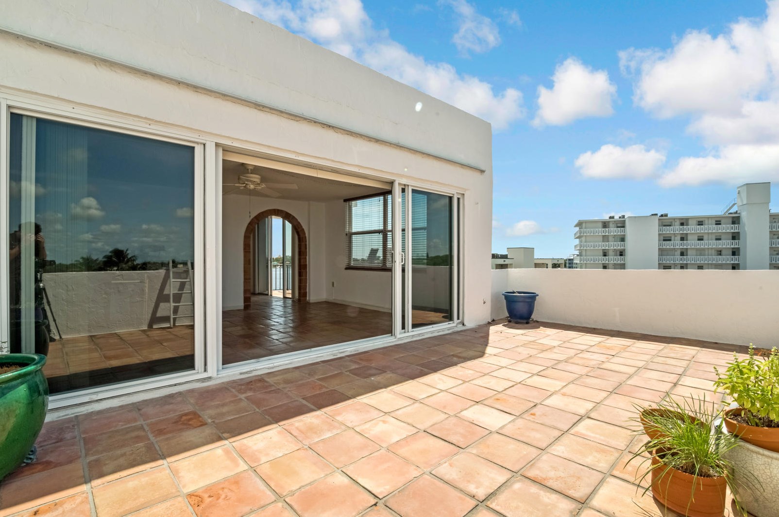 301 Croton Ave #ph-501, Lake Worth, FL 33462