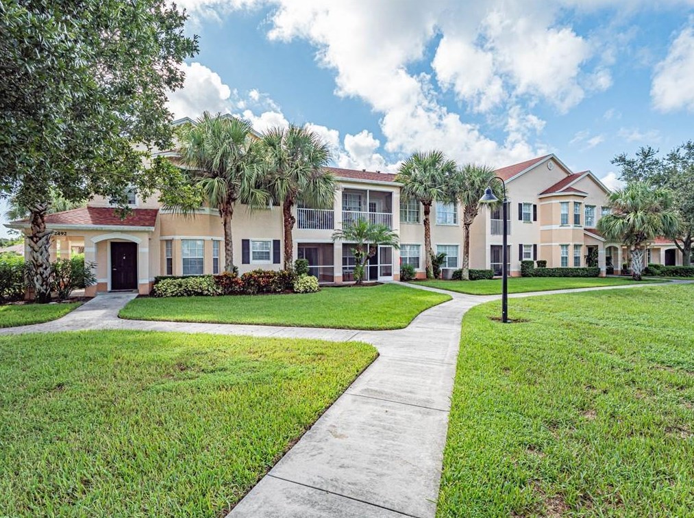 2492 57th Cir #2492, Vero Beach, FL 32966