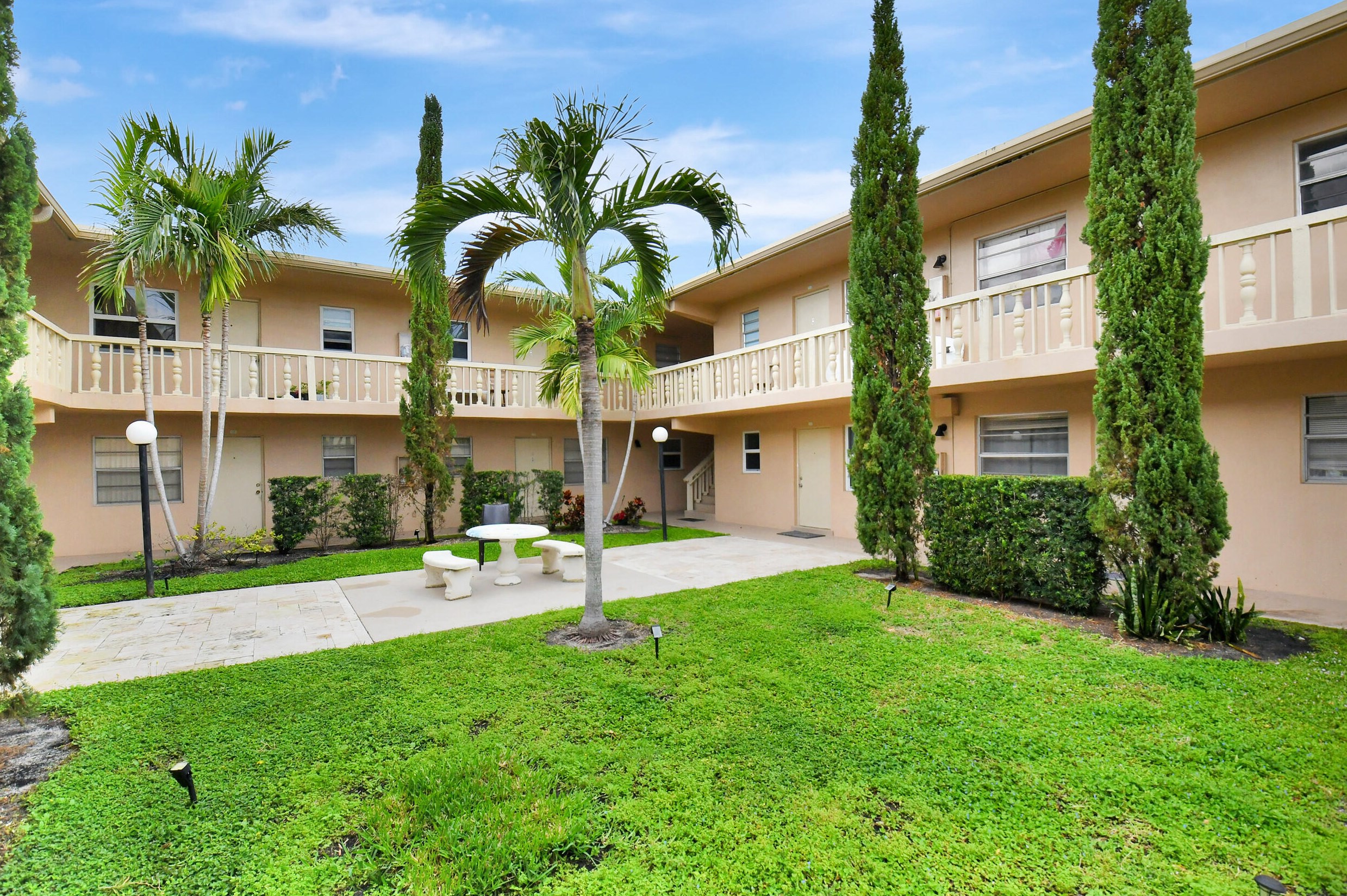 205 Ne 3rd St #208, Boynton Beach, FL 33435