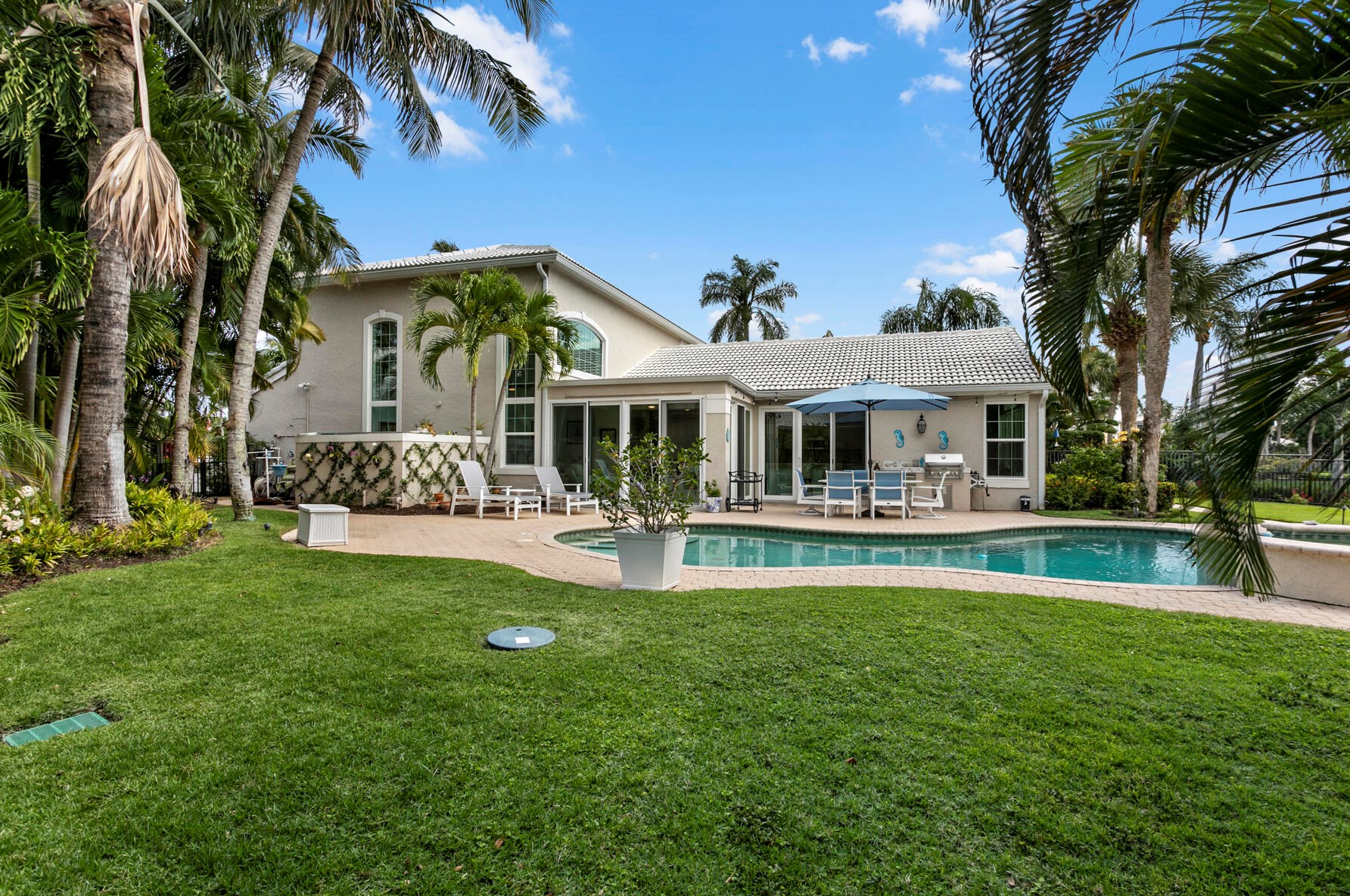 3934 Longview Dr, Jupiter, FL 33477-5856