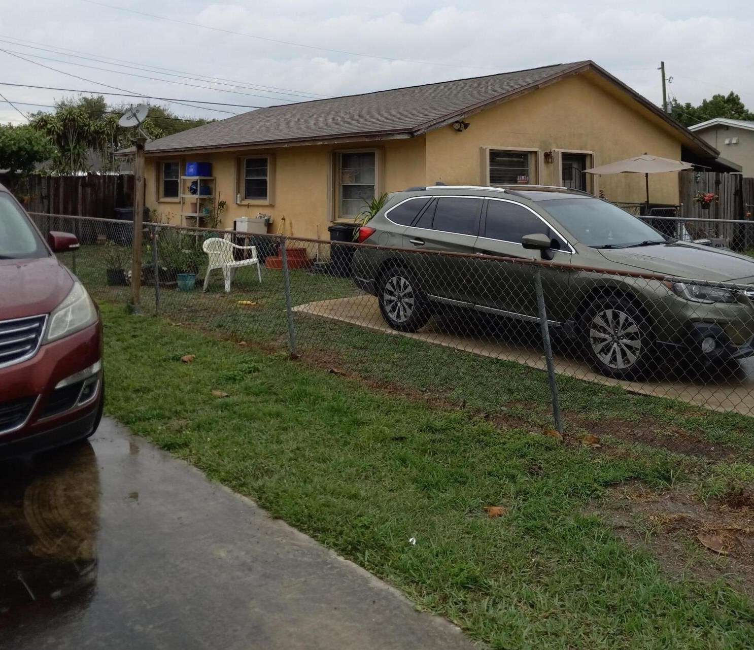 4683 Cambridge St, Lake Worth FL  33463-2215 exterior